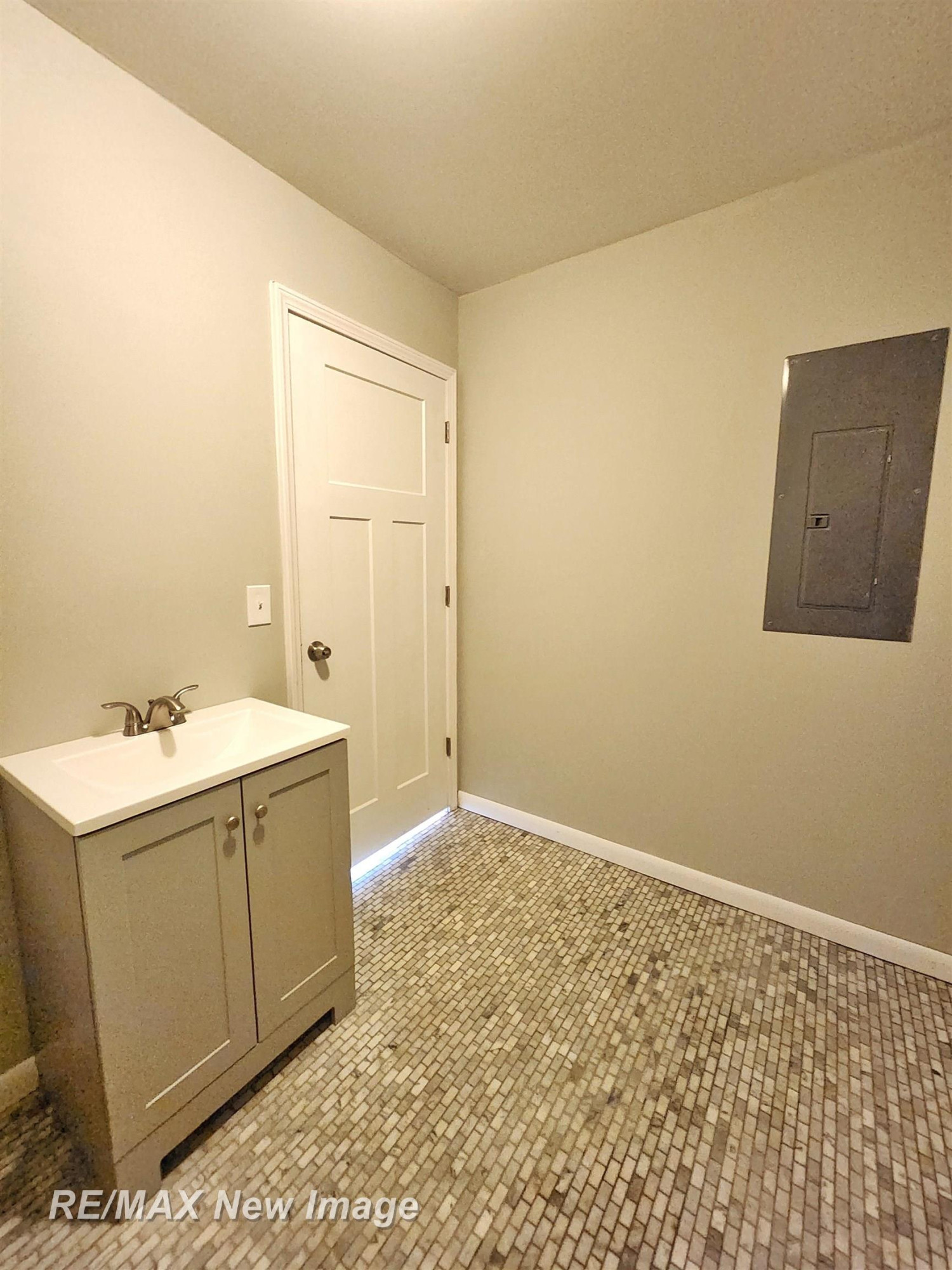 355 N Water Street, Pinconning, MI 48650 — Photo 24