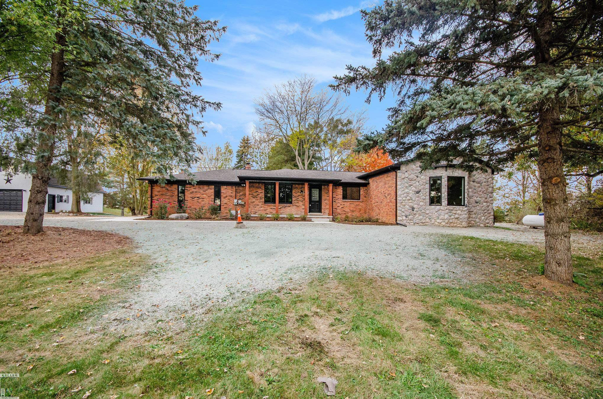 65589 Mound Road, MI 48095 — front exterior