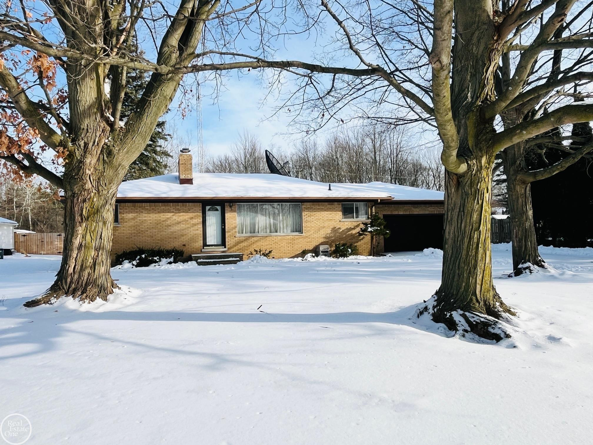 227 Connecticut Avenue, Marysville, MI 48040 — Photo 5