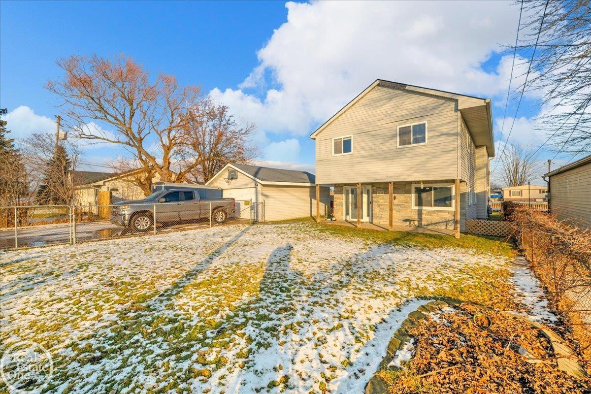 7454 Dyke Road, MI 48001 — Photo 2
