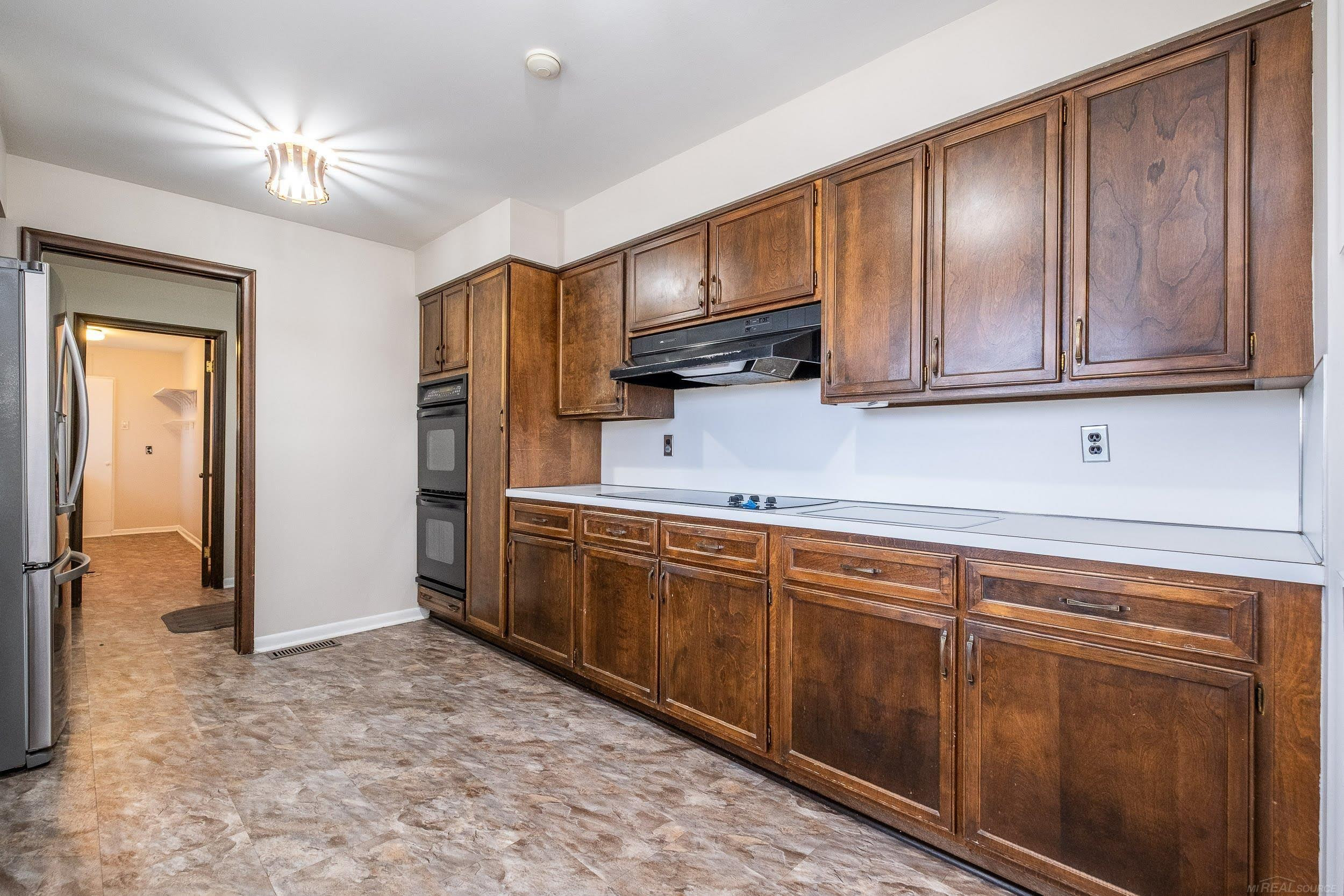 21860 Normandale Street, Beverly Hills, MI 48025 — Photo 17