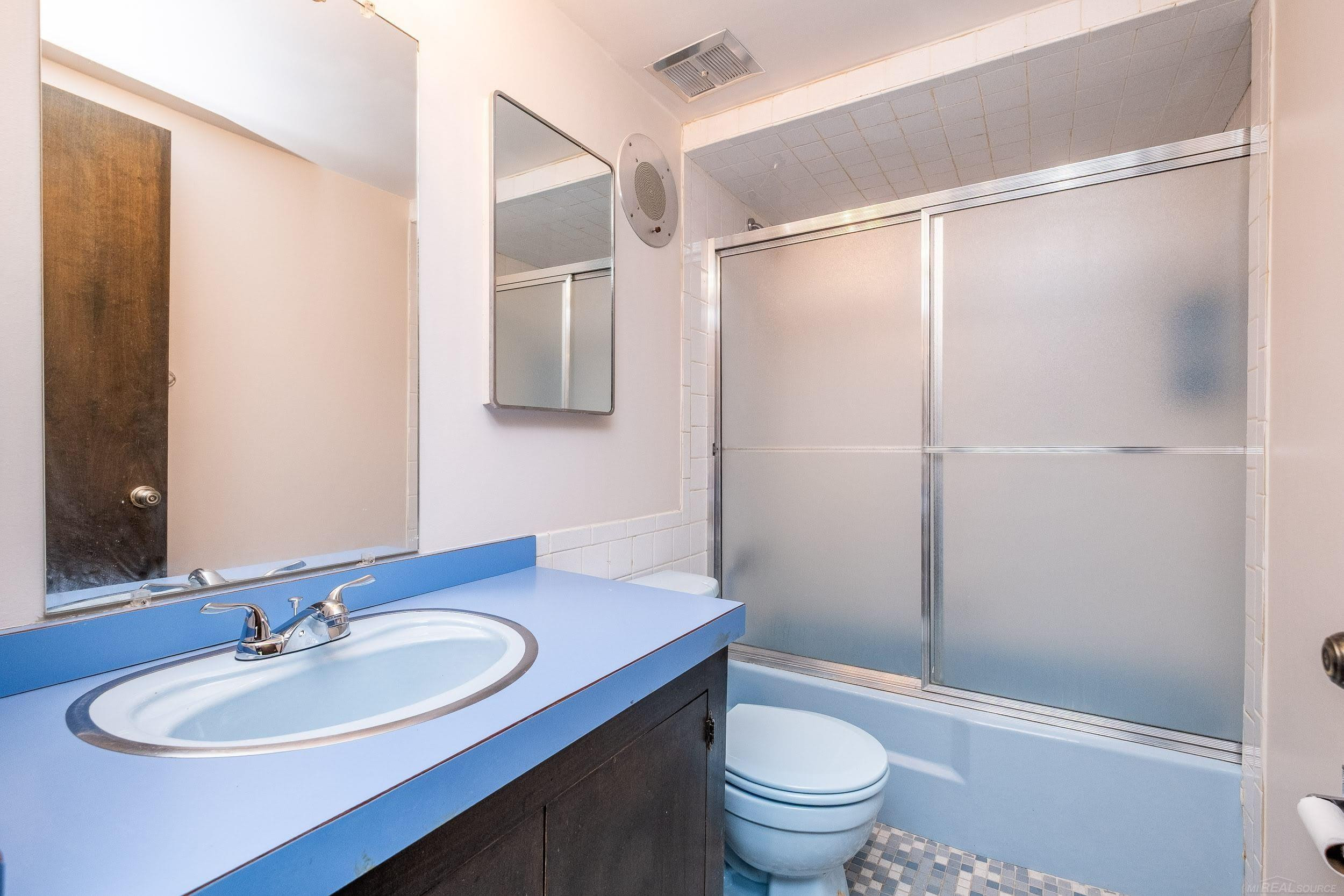 21860 Normandale Street, Beverly Hills, MI 48025 — Photo 36