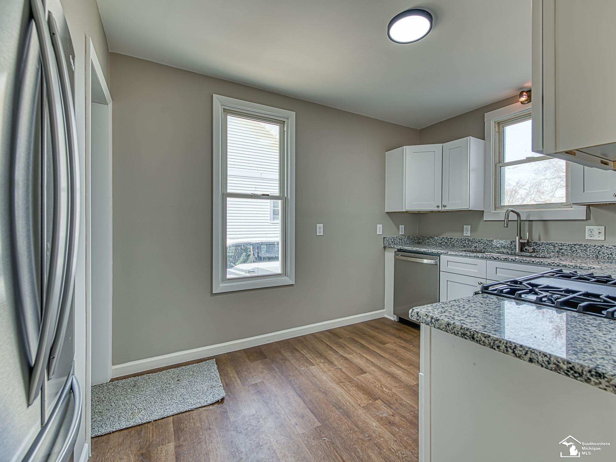 527 E Fifth Street, Monroe, MI 48161 — Photo 5