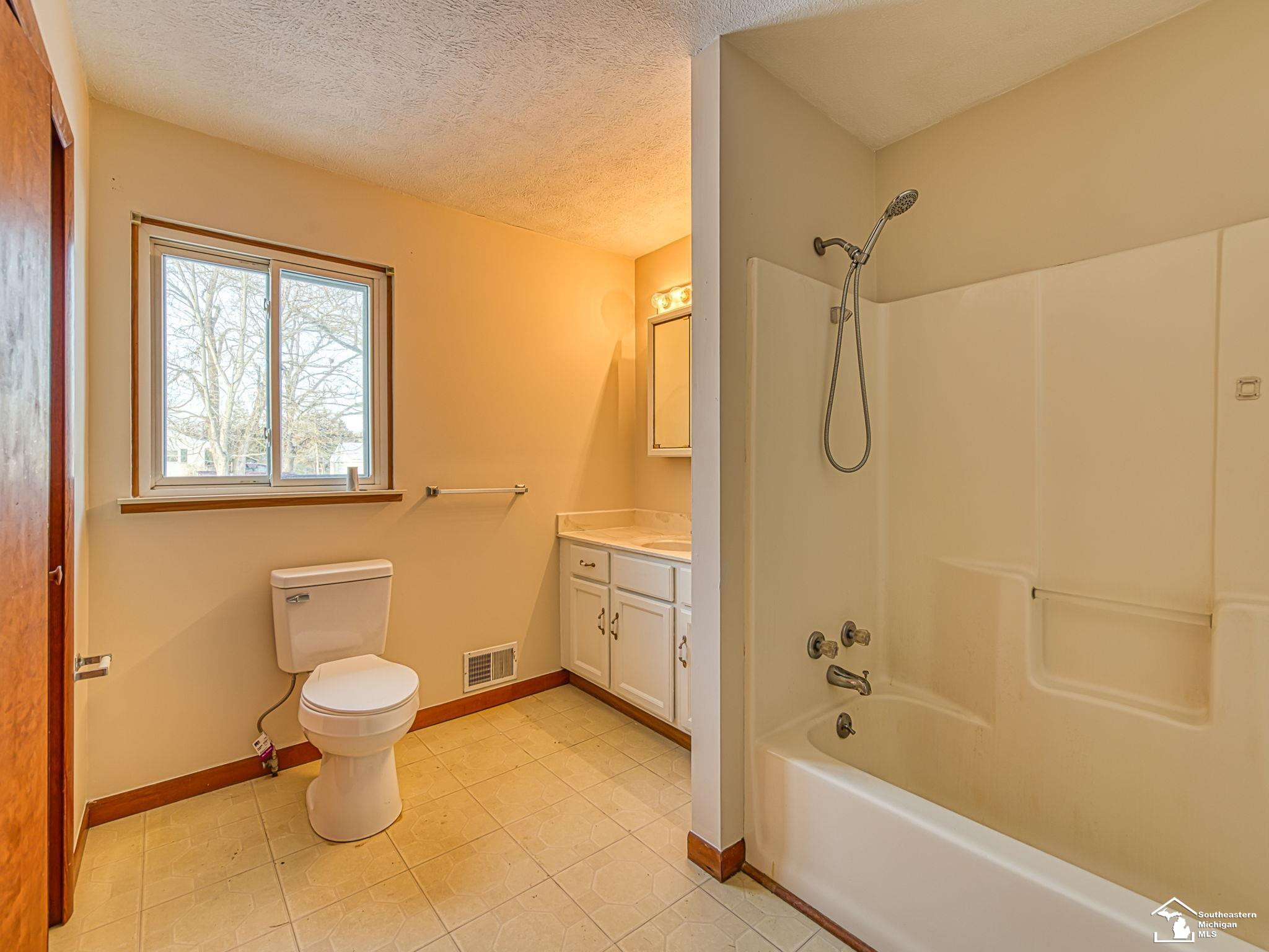 403 Maple Road, Michigan Center, MI 49254 — Photo 13