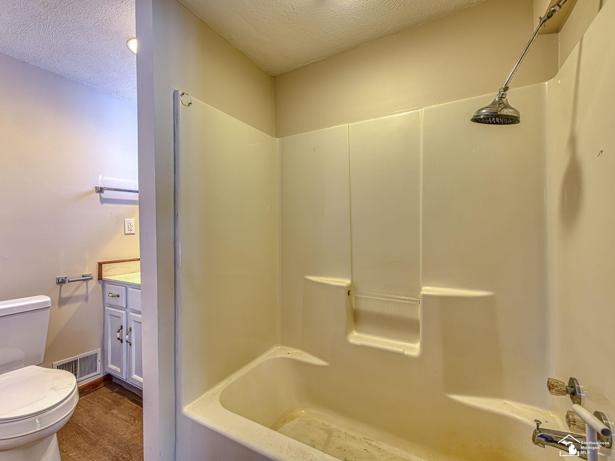 403 Maple Road, Michigan Center, MI 49254 — Photo 17