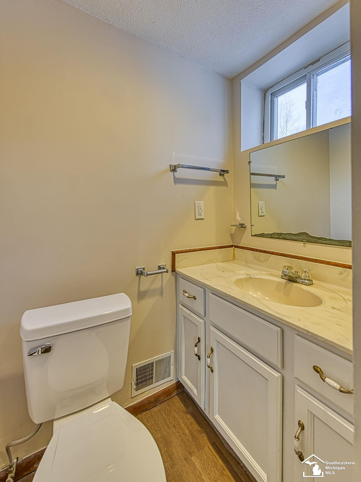 403 Maple Road, Michigan Center, MI 49254 — Photo 18