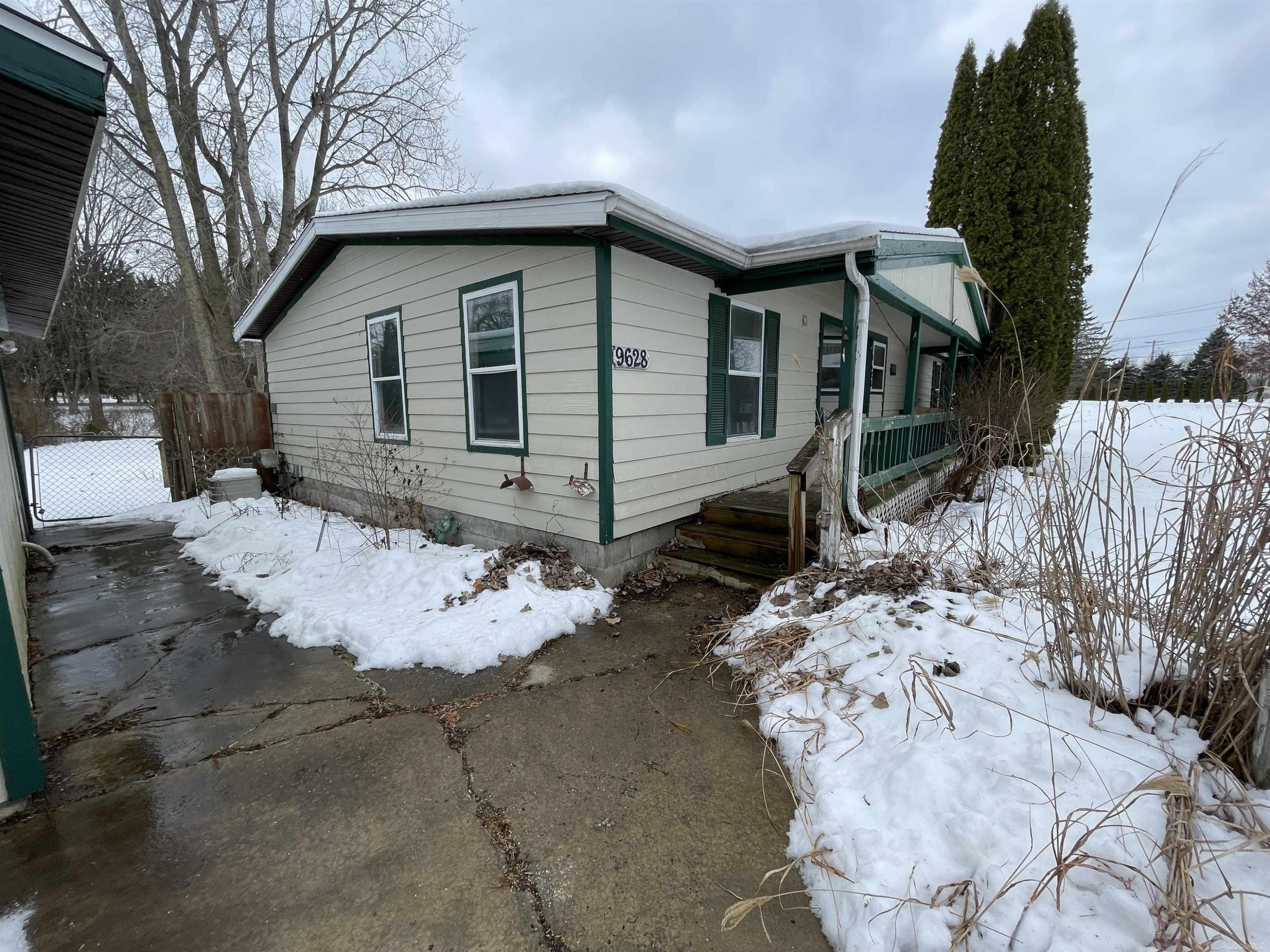 9628 Hamill Road, Otisville, MI 48463 — Photo 4