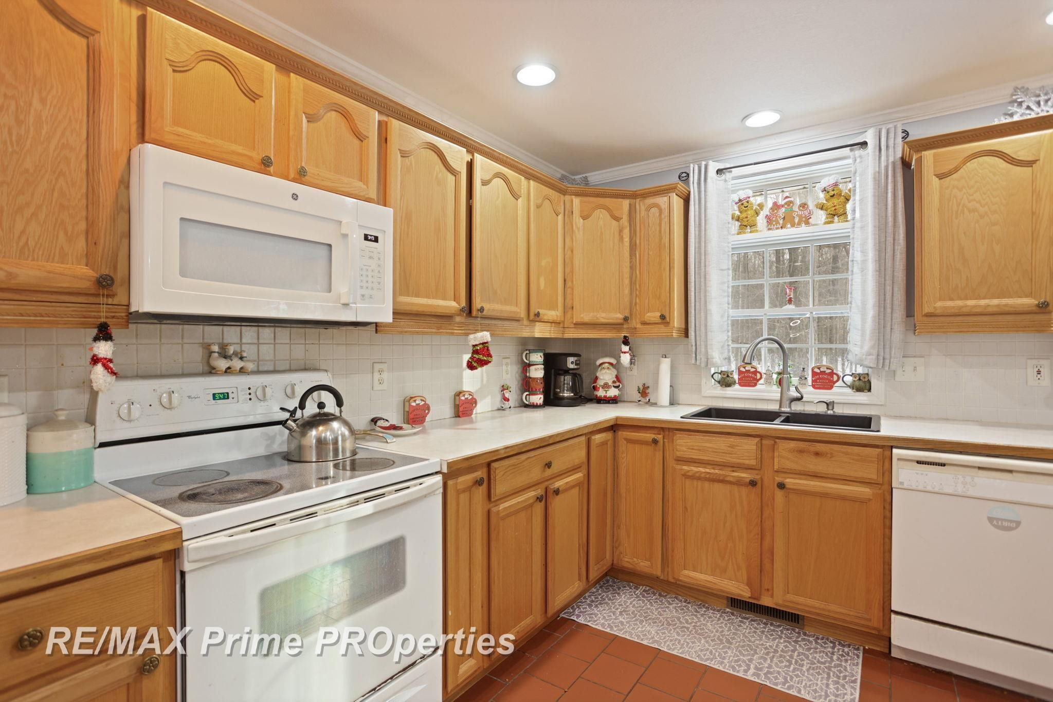 11549 Maple Road, Birch Run, MI 48415 — Photo 16