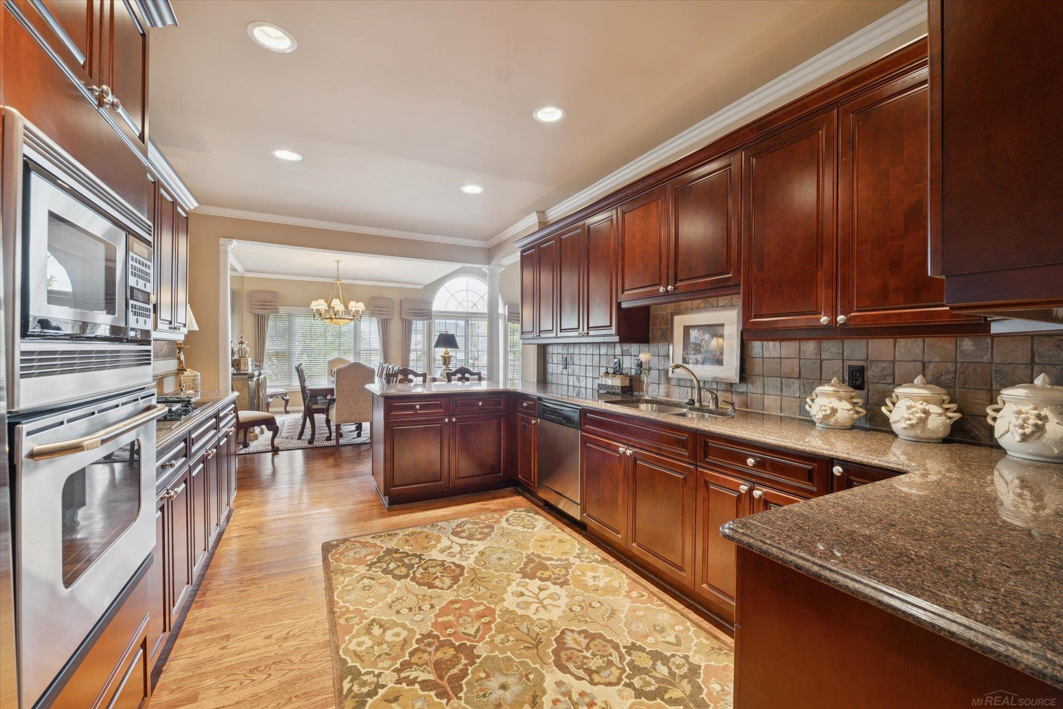 2794 Castlemartin Court, MI 48306 — Photo 15