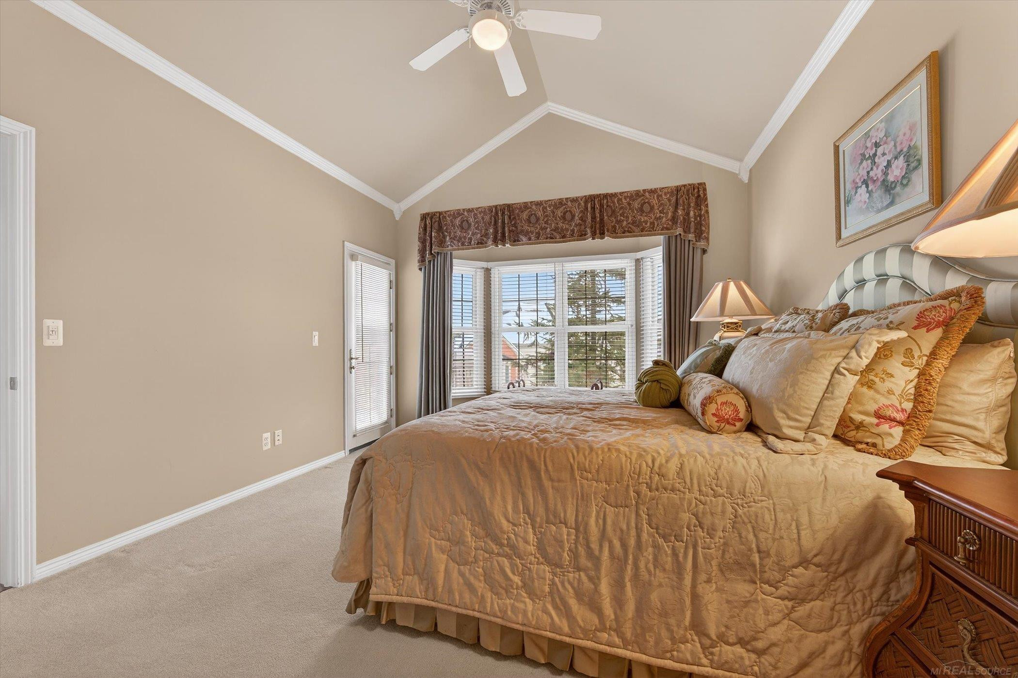 2794 Castlemartin Court, MI 48306 — Photo 27