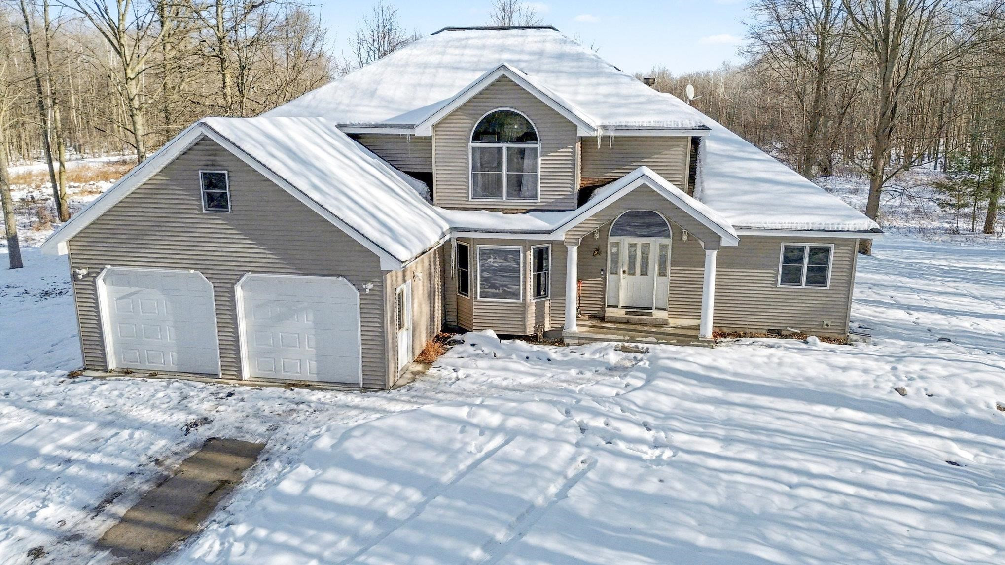 635 SE County Line Road, Mount Pleasant, MI 48883 — Photo 2