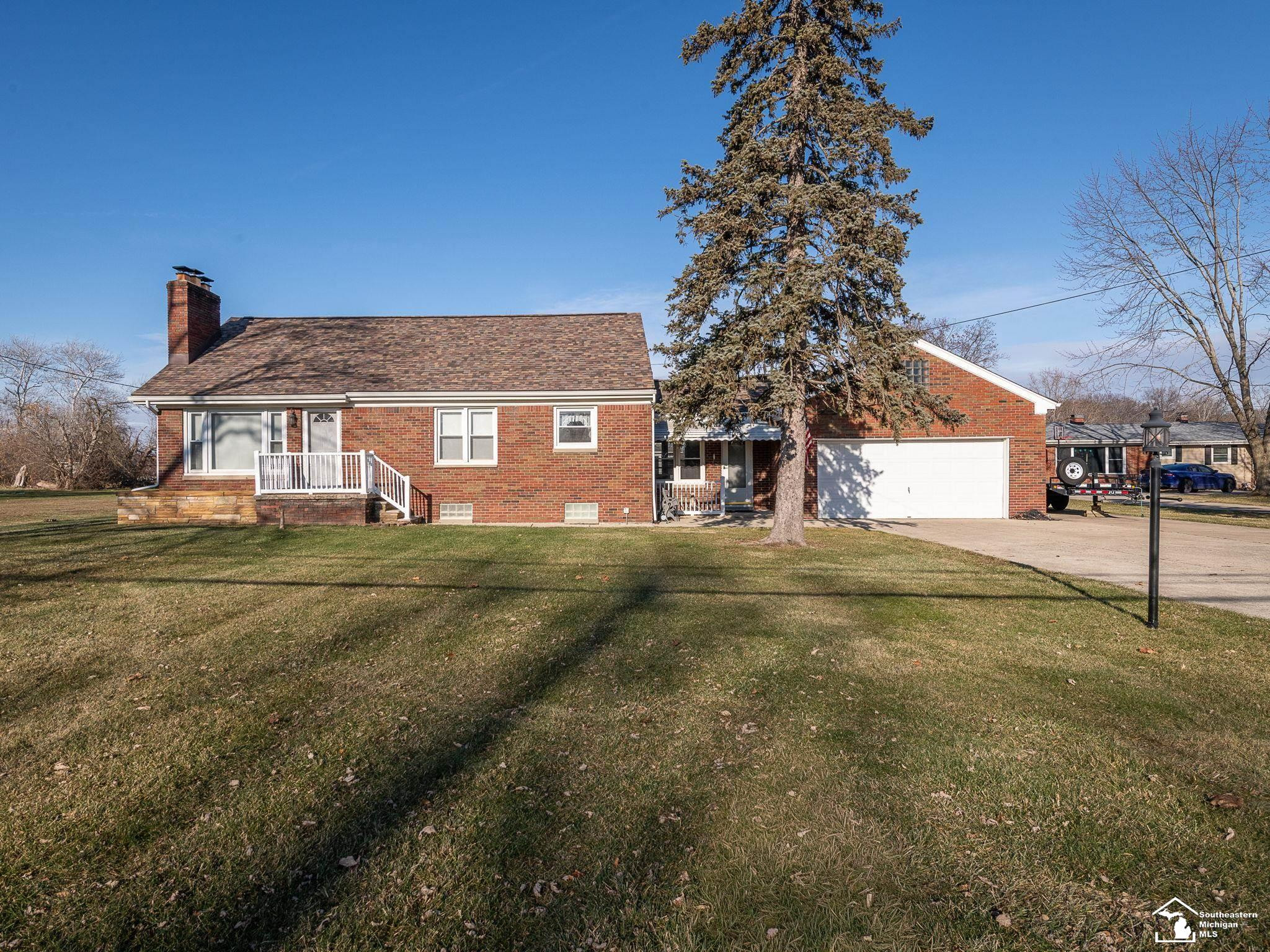 14235 S Dixie Highway, Monroe, MI 48161 — front exterior