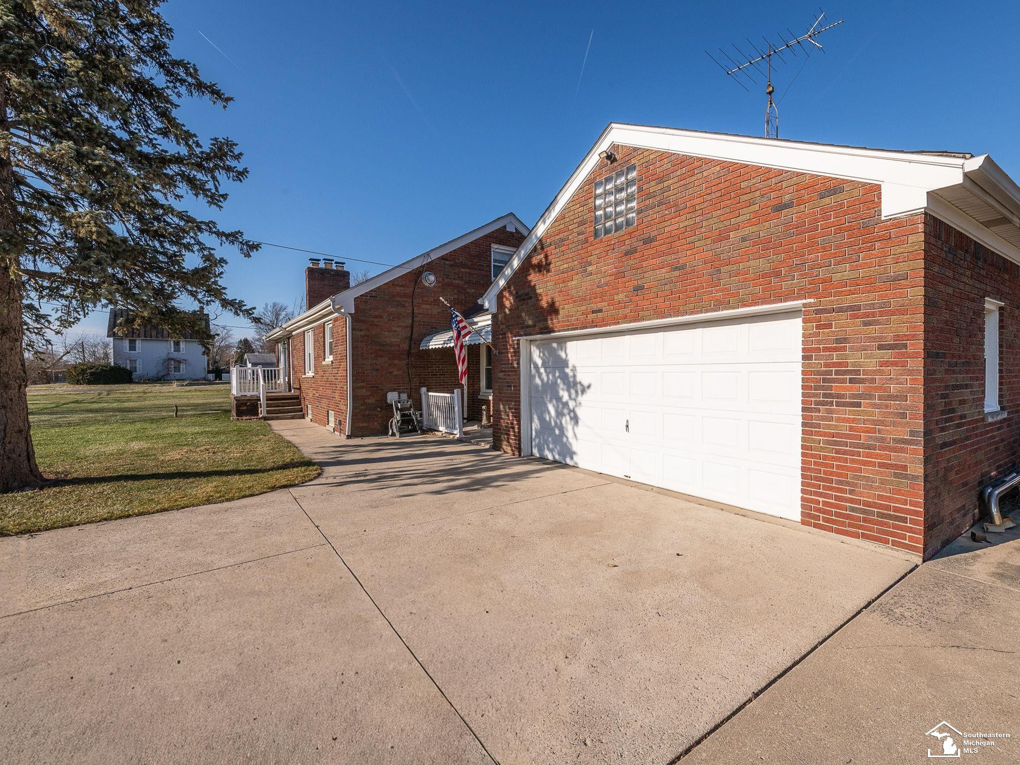 14235 S Dixie Highway, Monroe, MI 48161 — Photo 34