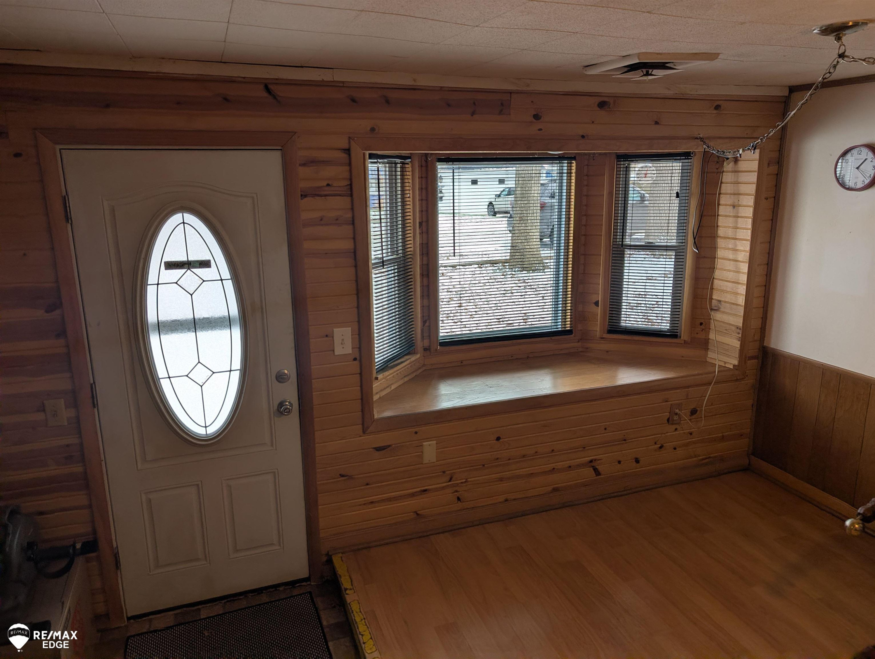 710 Lakeshore Drive, Columbiaville, MI 48421 — Photo 2