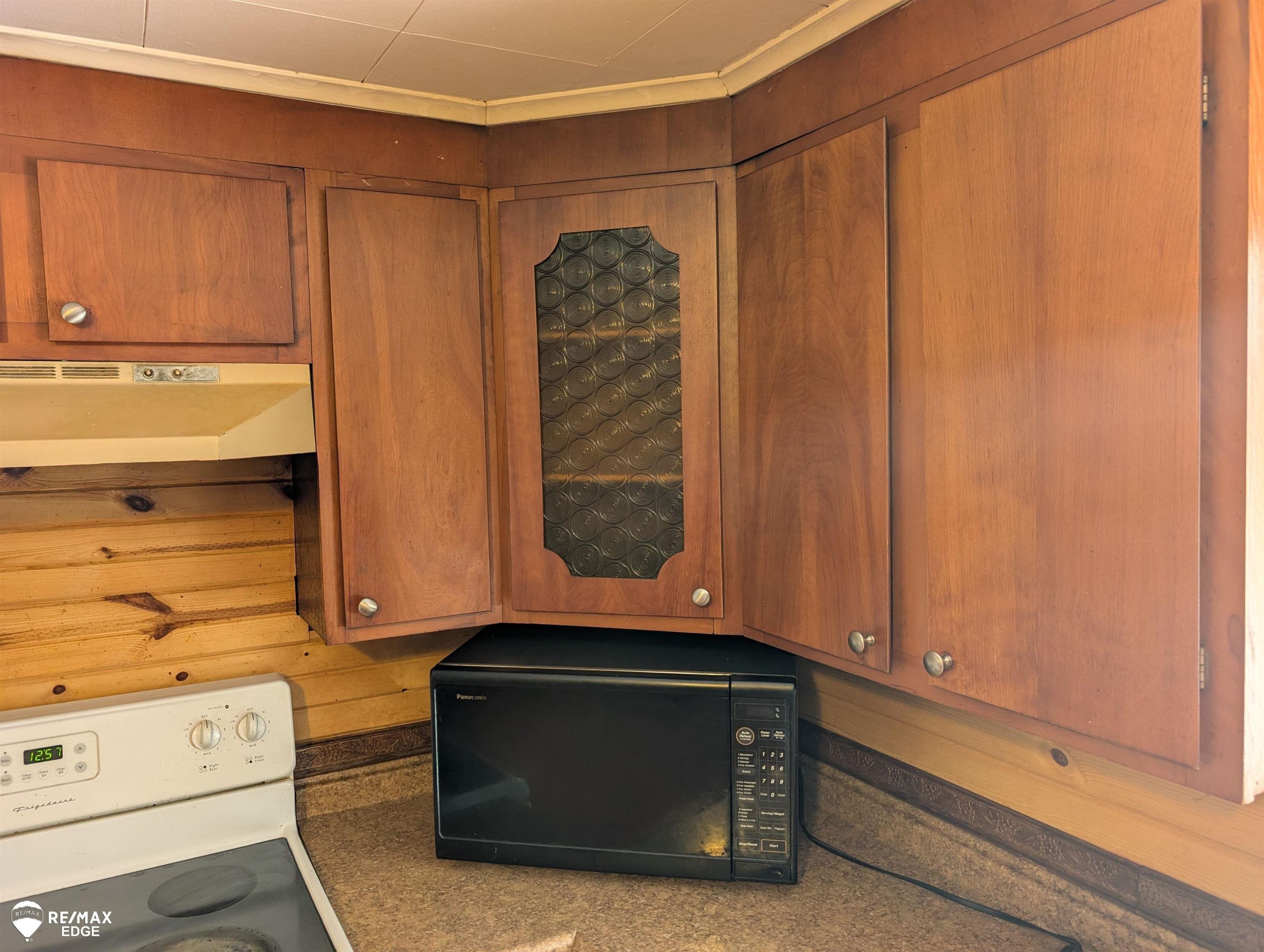 710 Lakeshore Drive, Columbiaville, MI 48421 — Photo 6