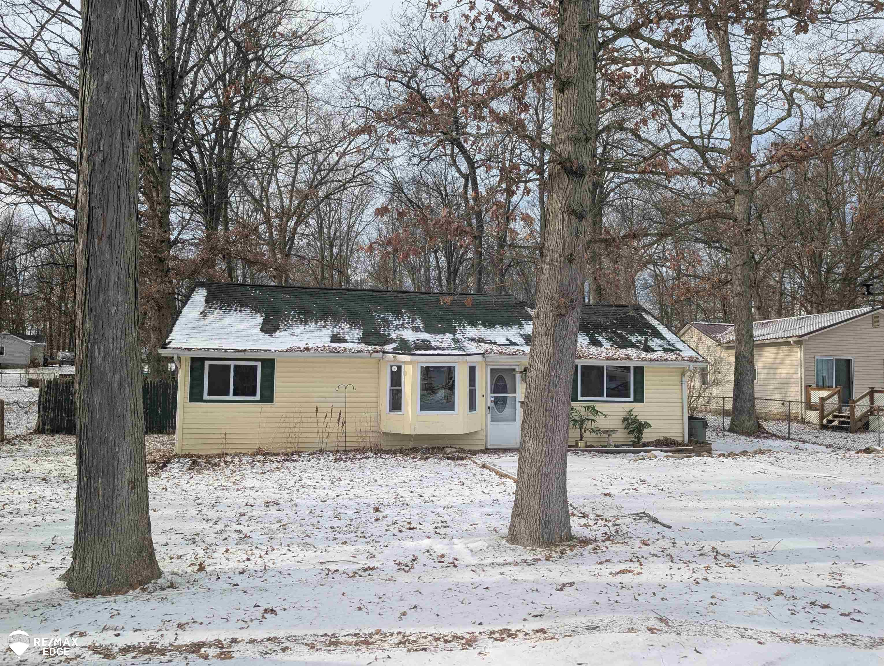 710 Lakeshore Drive, Columbiaville, MI 48421 — Photo 32
