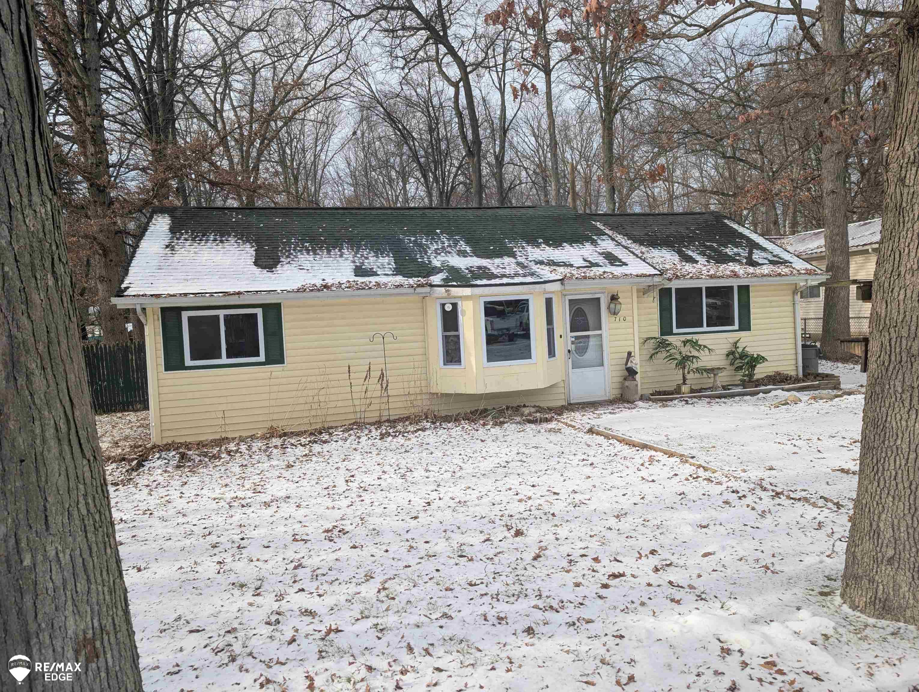 710 Lakeshore Drive, Columbiaville, MI 48421 — Photo 33