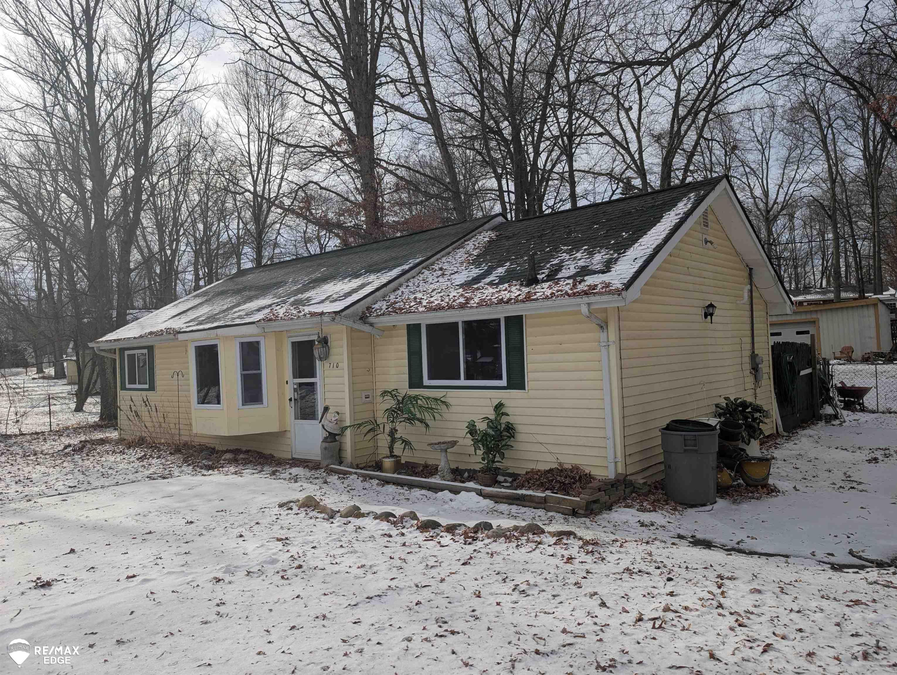 710 Lakeshore Drive, Columbiaville, MI 48421 — Photo 36