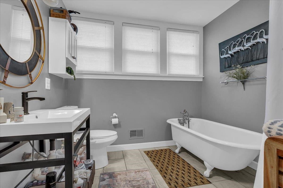 4979 Pointe Tremble Road, Algonac, MI 48001 — Photo 29