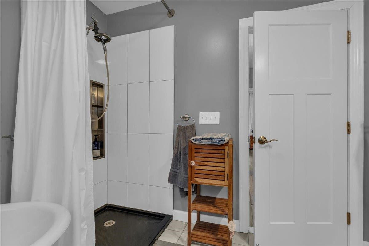 4979 Pointe Tremble Road, Algonac, MI 48001 — Photo 30