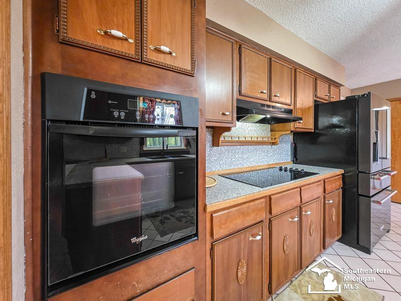 3334 Woodmont Drive, Lambertville, MI 48144 — Photo 19
