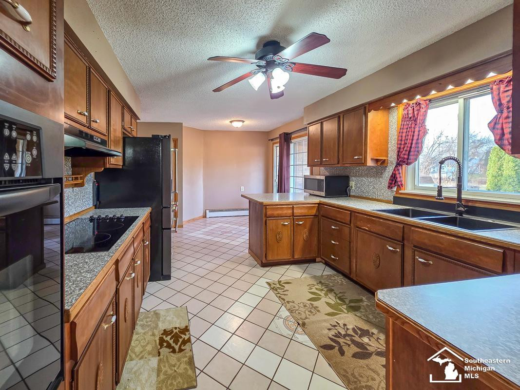 3334 Woodmont Drive, Lambertville, MI 48144 — Photo 18