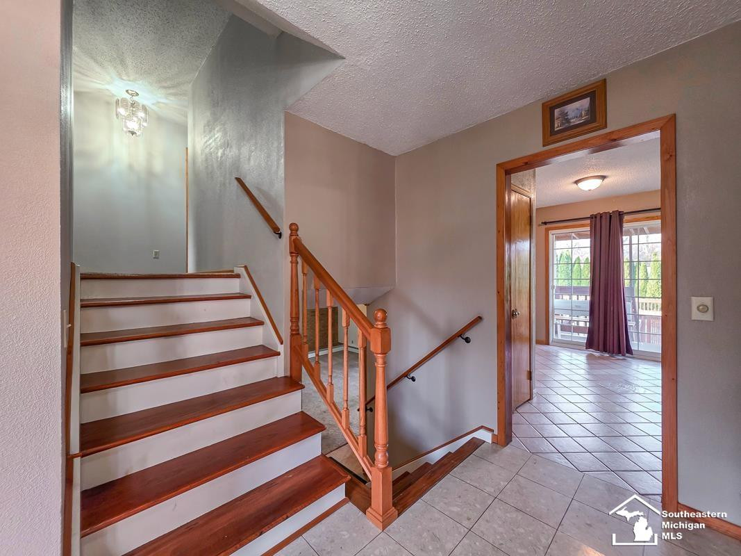 3334 Woodmont Drive, Lambertville, MI 48144 — Photo 22