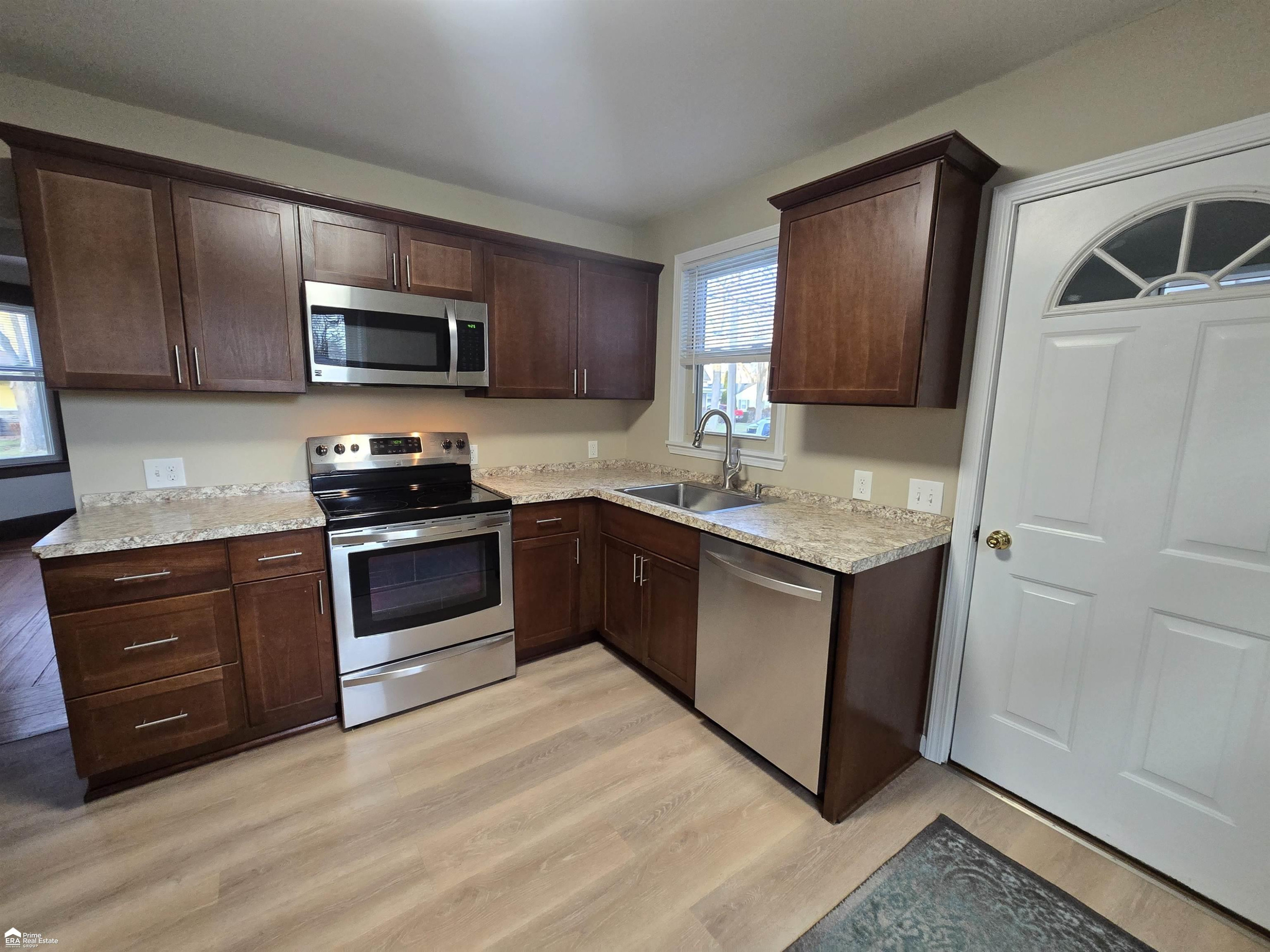 112 Detroit Street, Durand, MI 48429 — Photo 9
