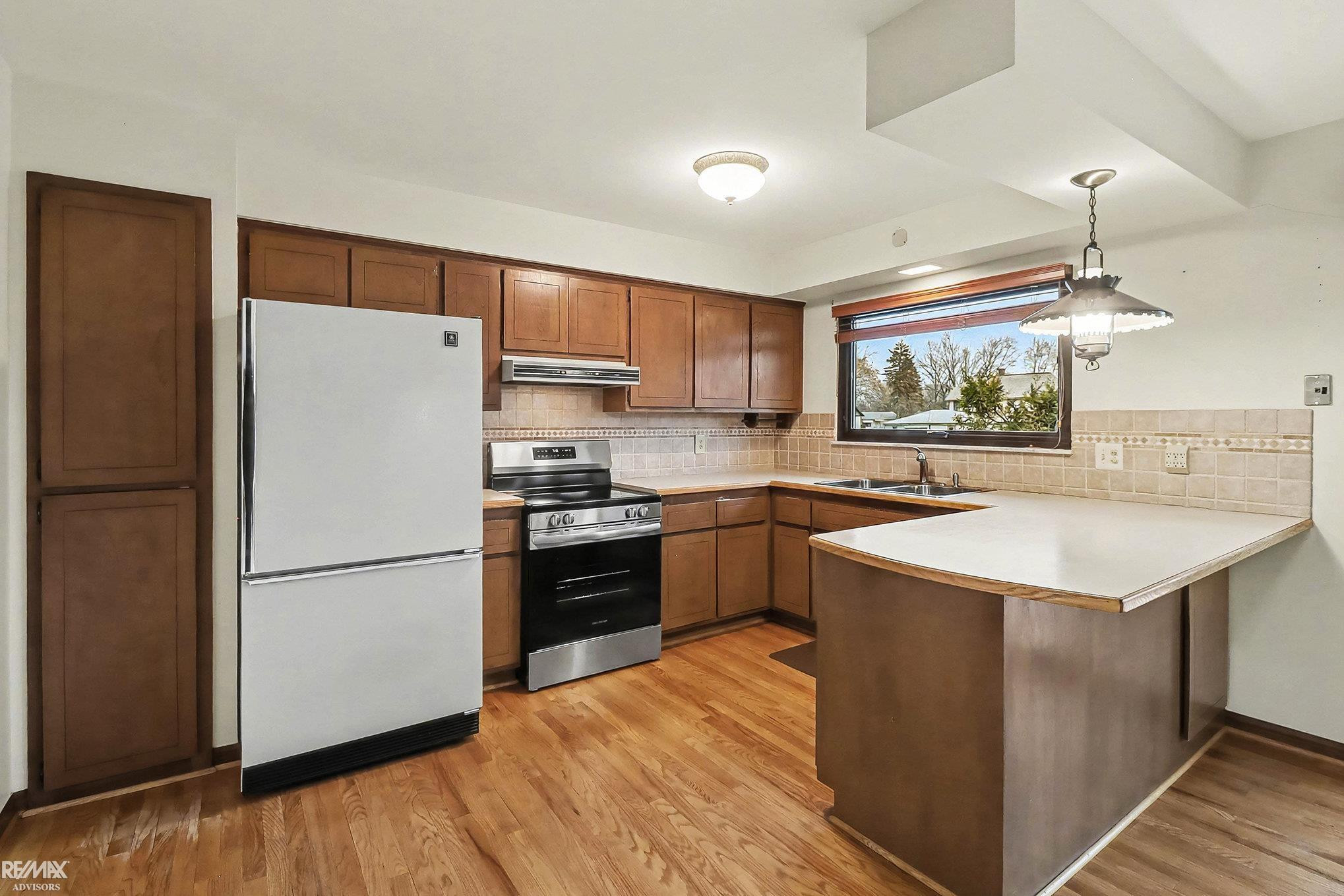 142 Channelsyde Dr Drive, Algonac, MI 48001 — Photo 13