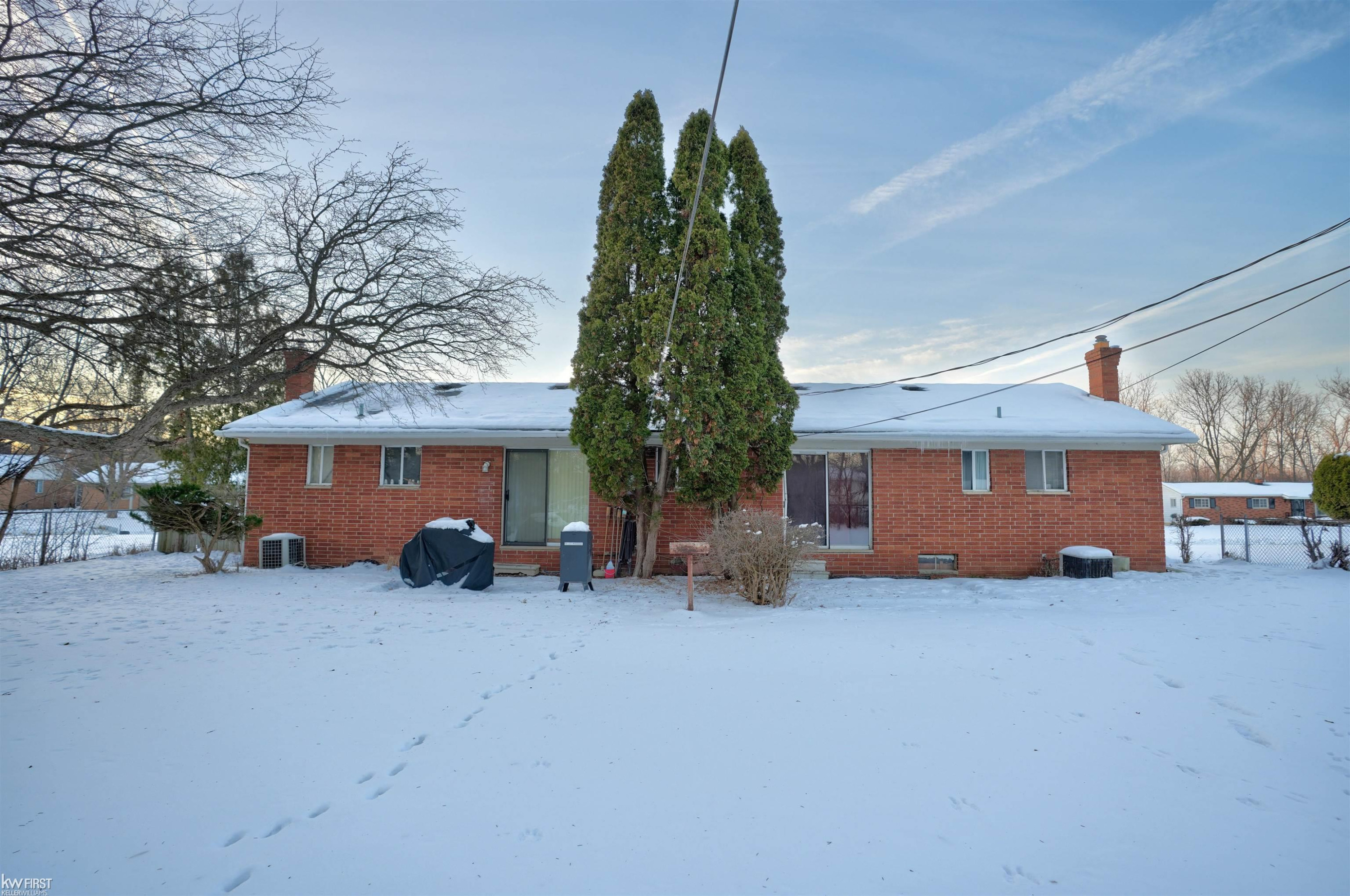 3522 Ridgecliffe Drive, Flint, MI 48532 — Photo 9