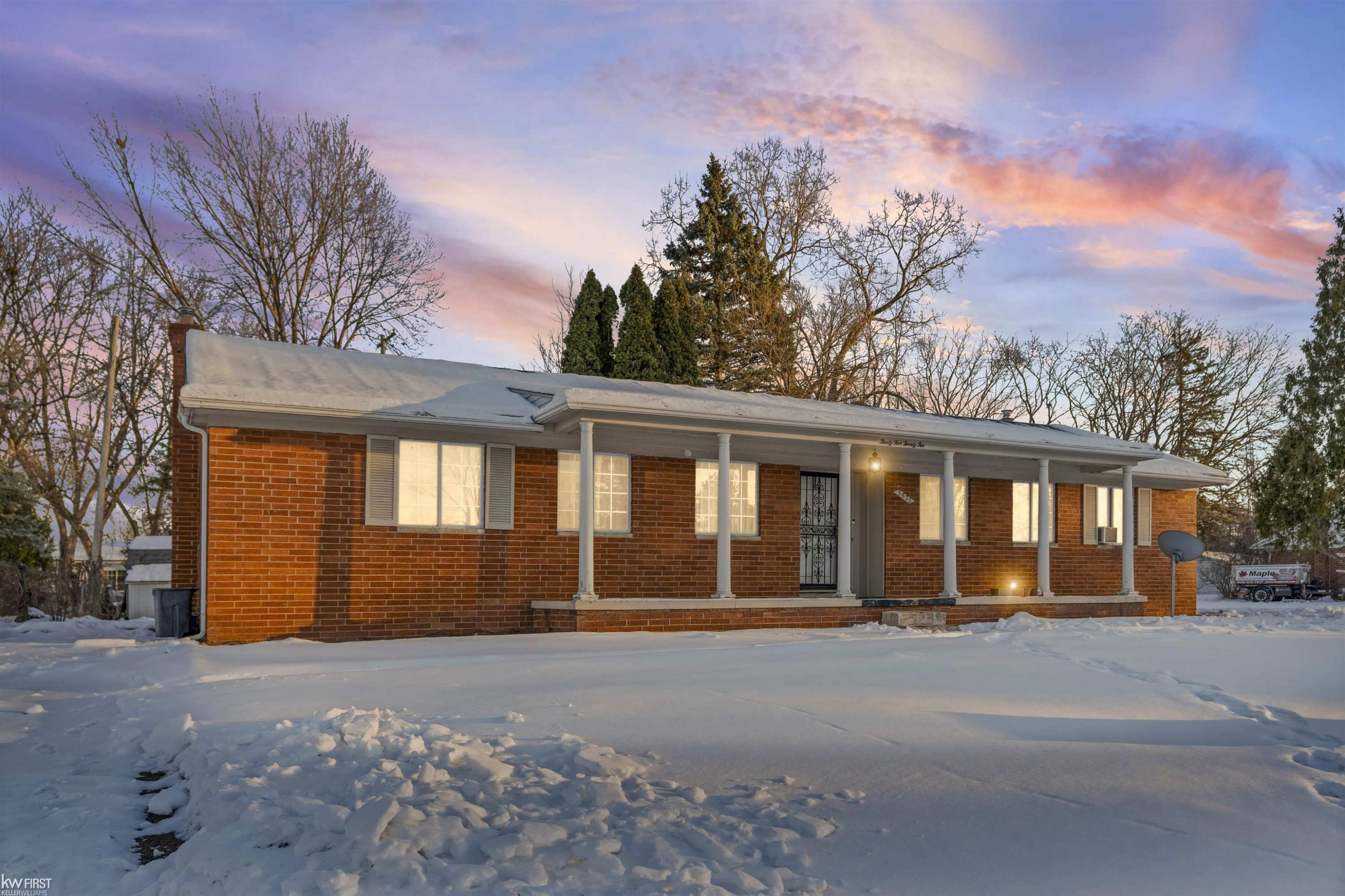3522 Ridgecliffe Drive, Flint, MI 48532 — Photo 10