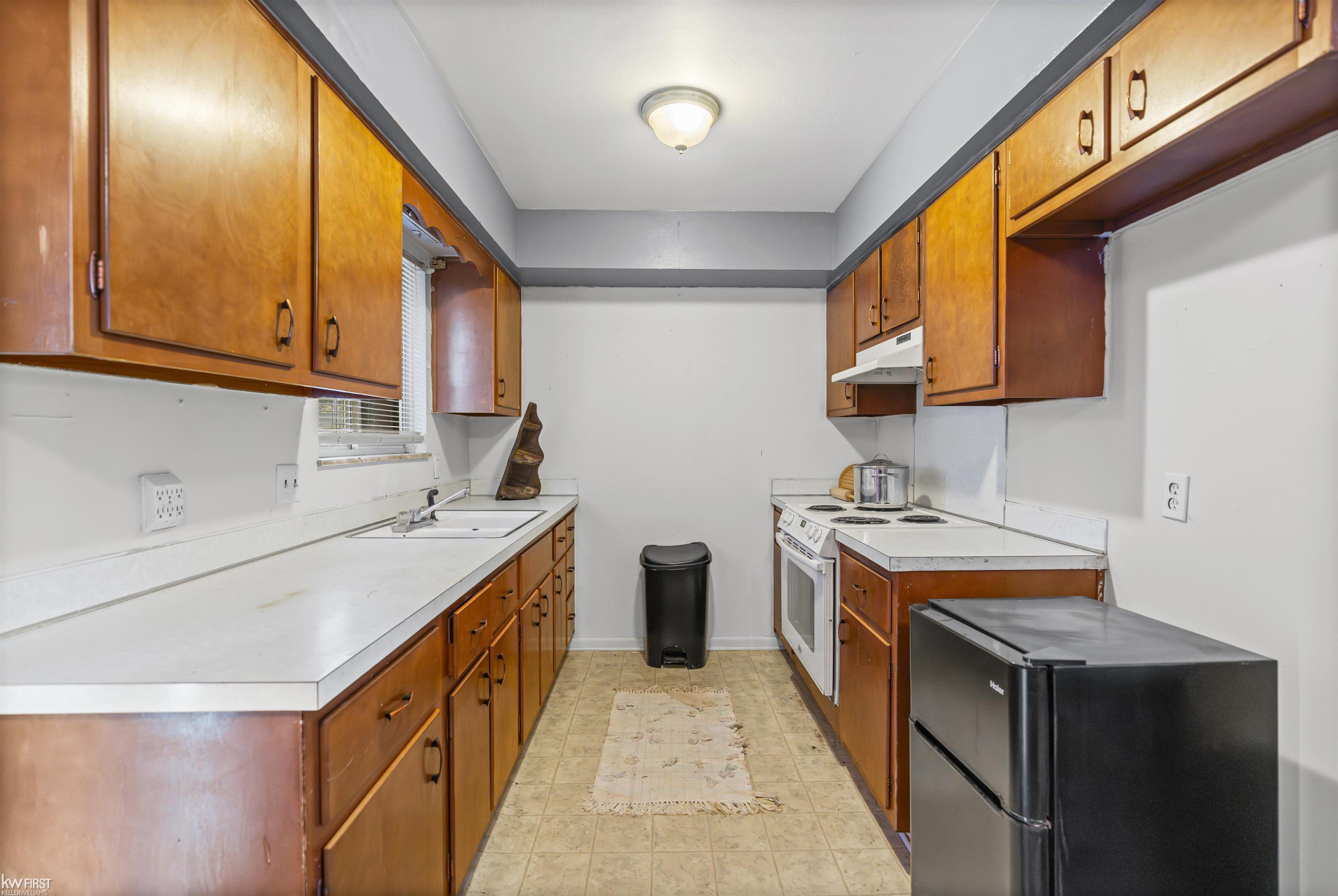 3522 Ridgecliffe Drive, Flint, MI 48532 — Photo 13