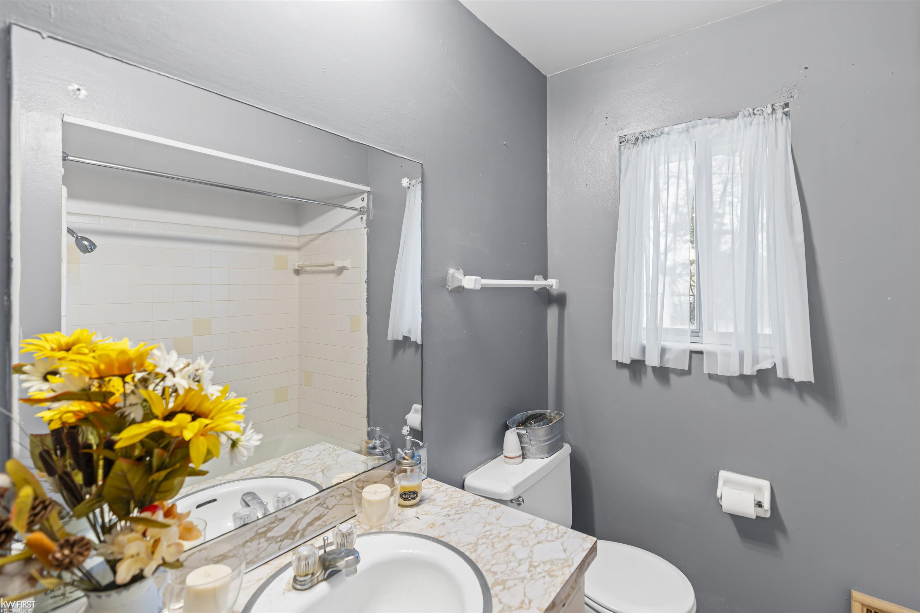 3522 Ridgecliffe Drive, Flint, MI 48532 — Photo 25