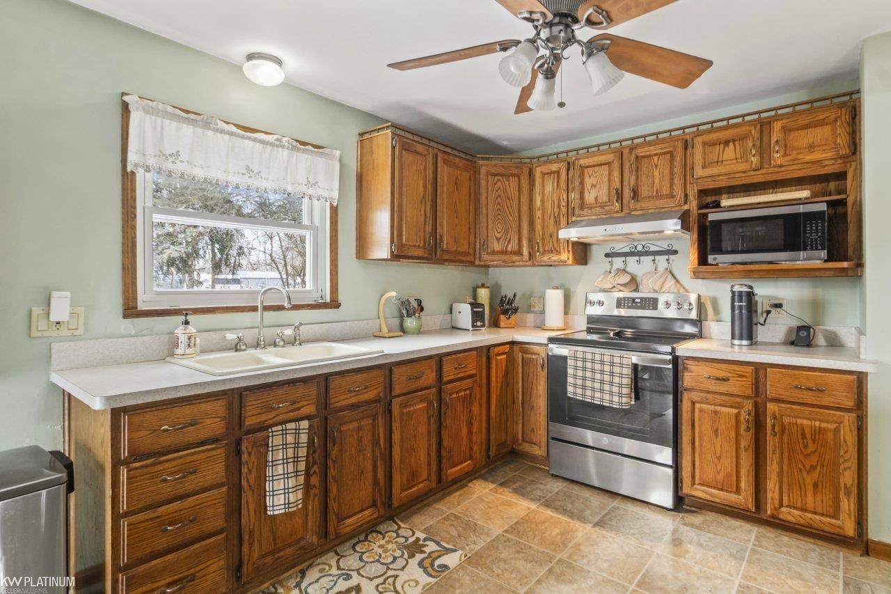 69331 Parker Street, MI 48062 — Photo 17