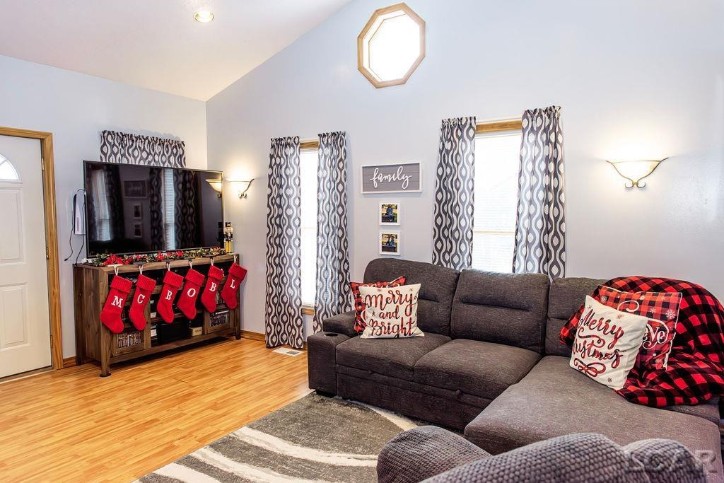 124 W Walnut Road, Morenci, MI 49256 — Photo 12