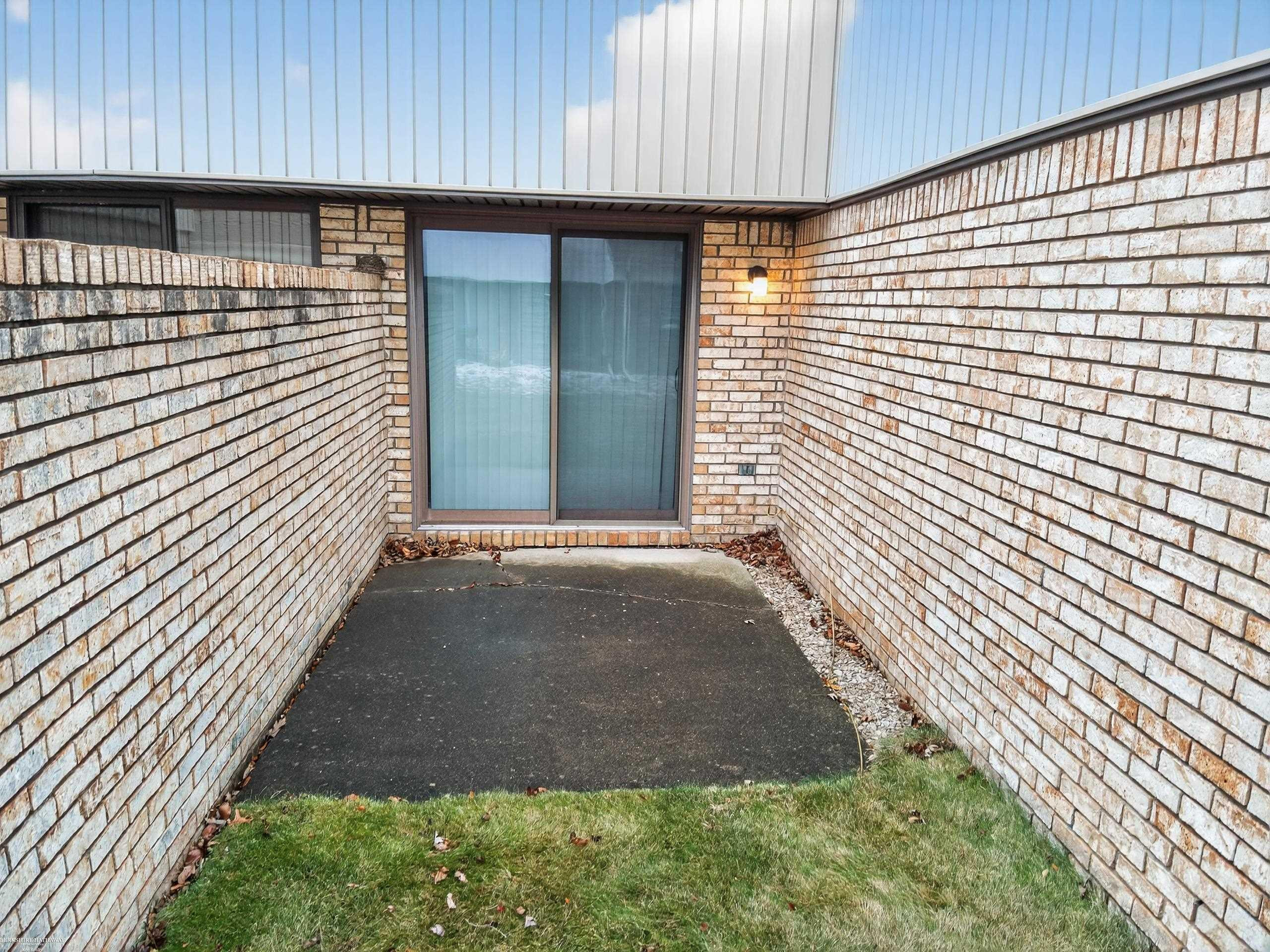 11728 Amber Le Drive, 39, Warren, MI 48093 — Photo 4