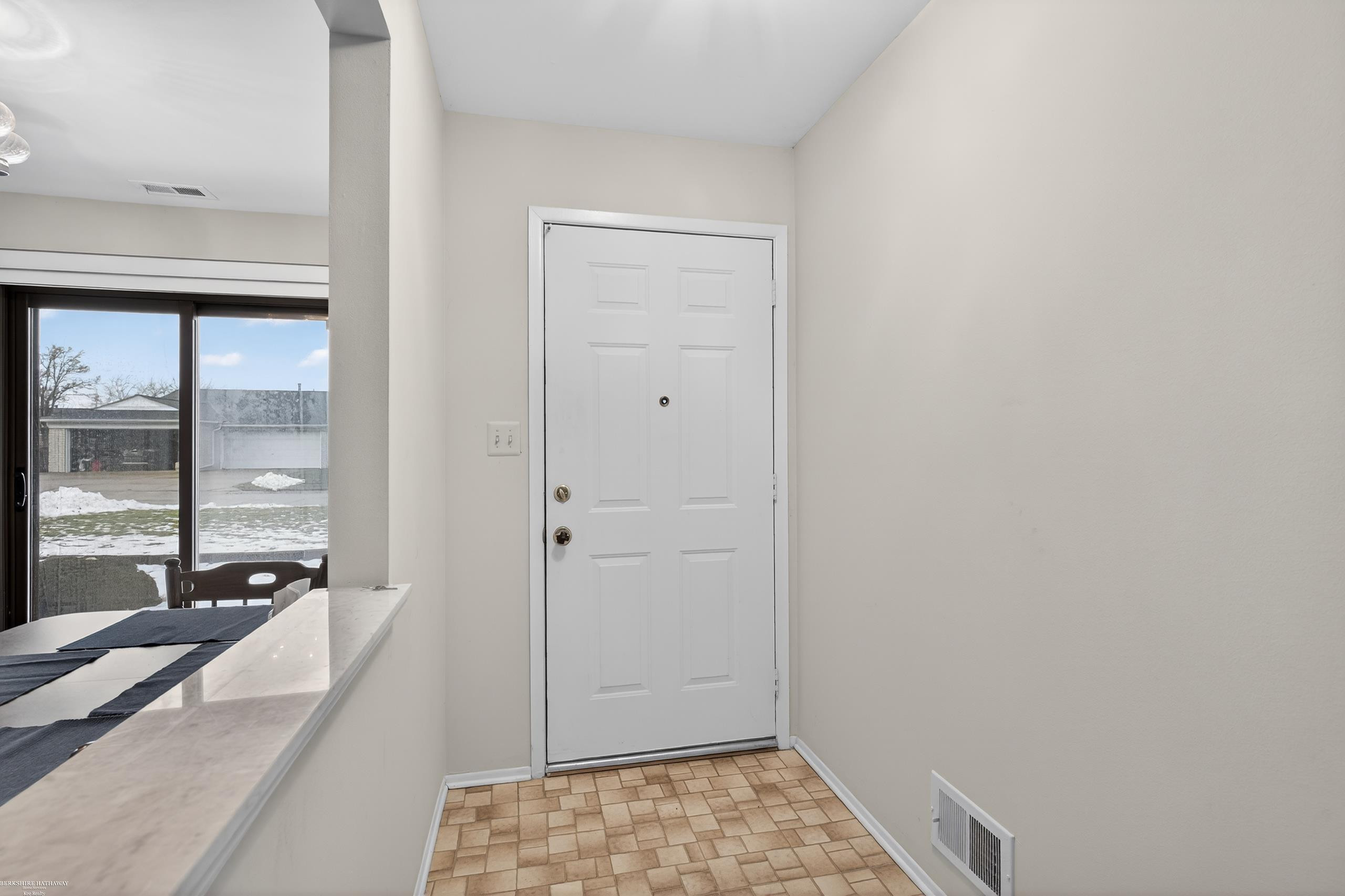 11728 Amber Le Drive, 39, Warren, MI 48093 — Photo 16