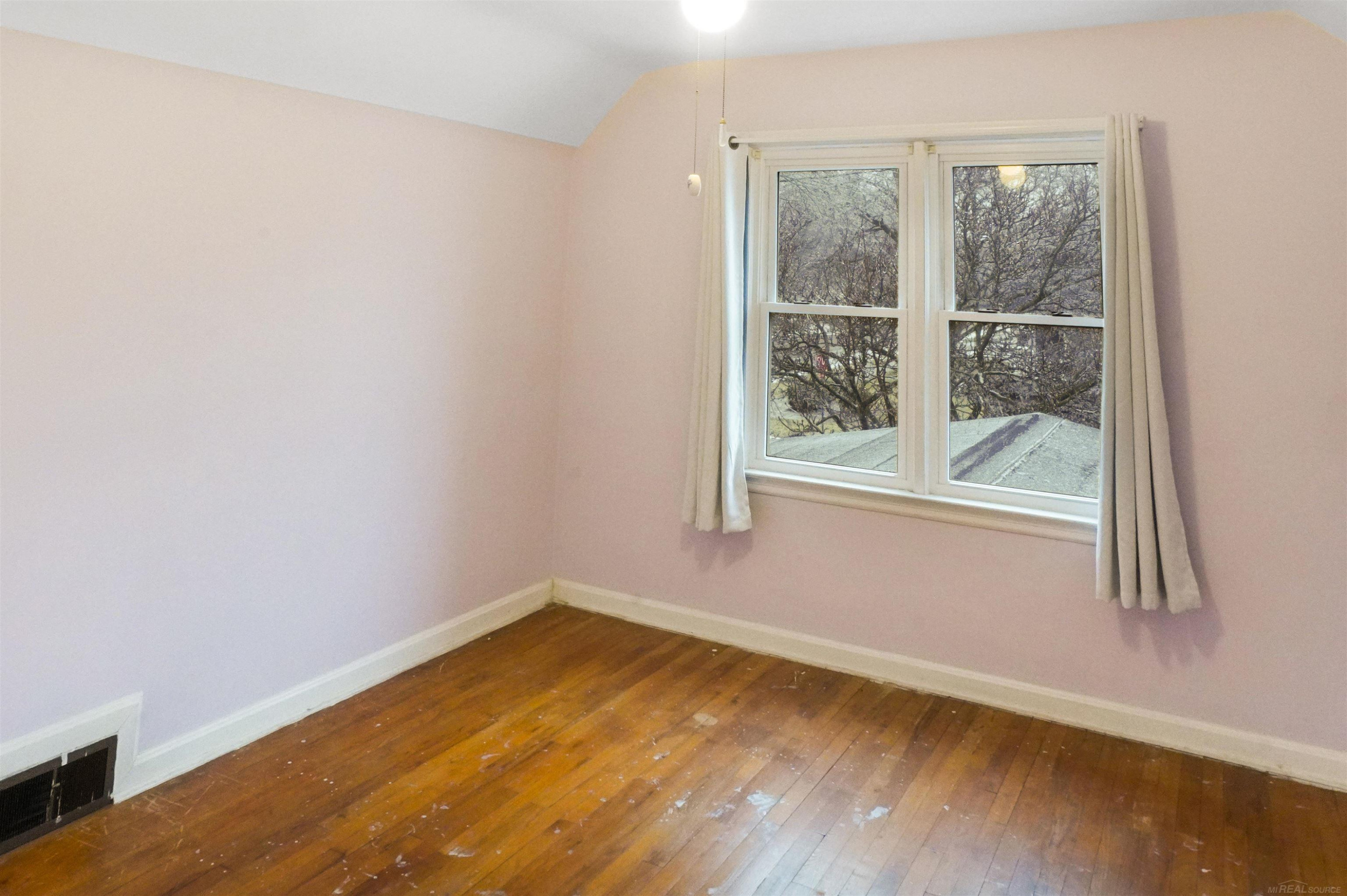 315 W 5th Street, Imlay City, MI 48444 — Photo 17