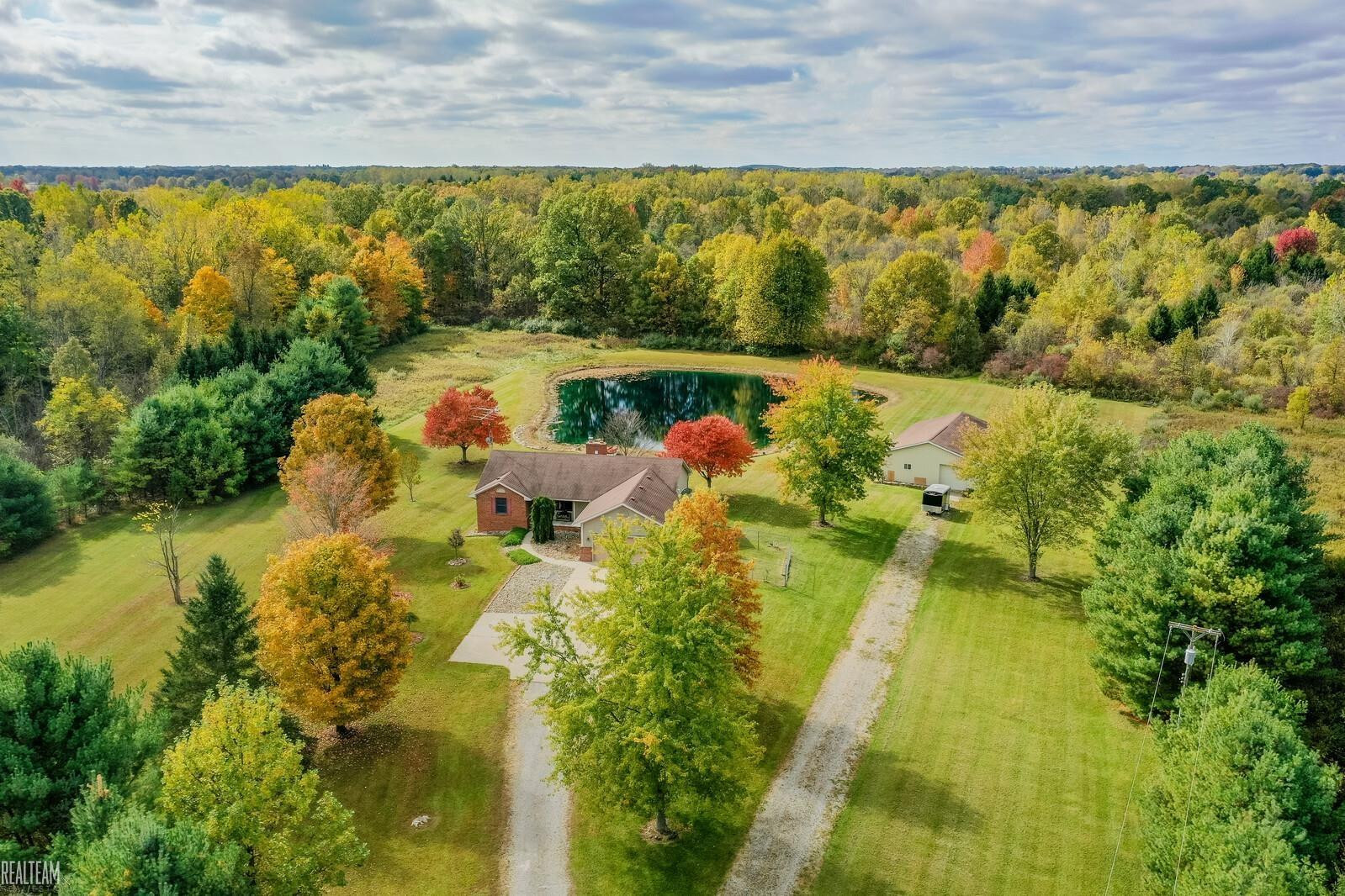 4629 N Lake Road, Columbiaville, MI 48421 — Photo 2