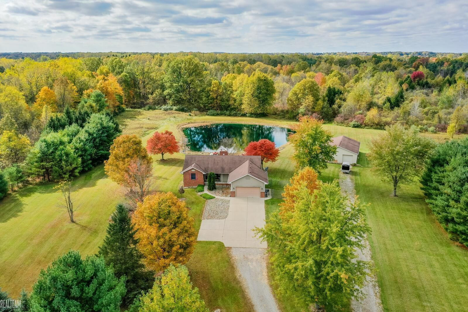4629 N Lake Road, Columbiaville, MI 48421 — Photo 3