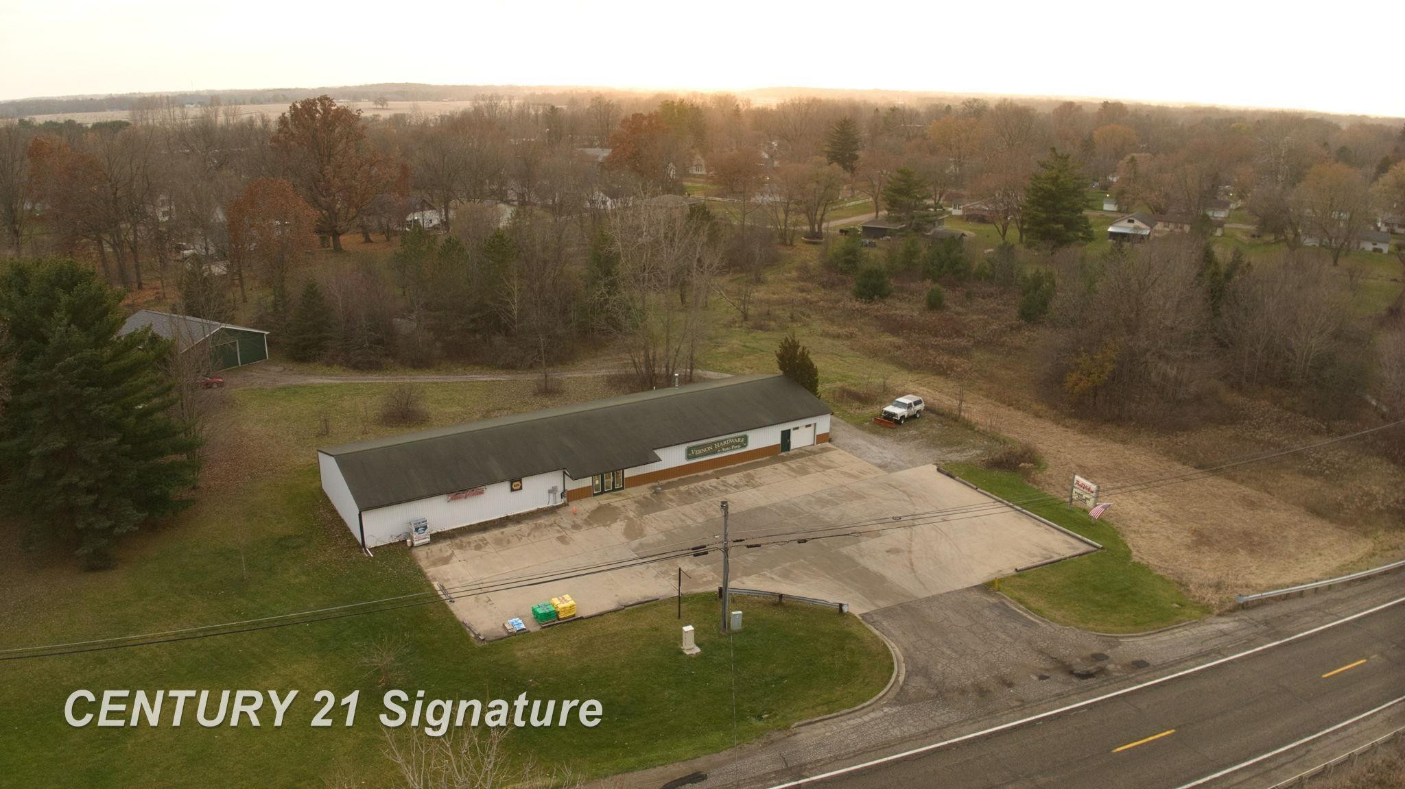 7200 E M-71 Highway, MI — Photo 11