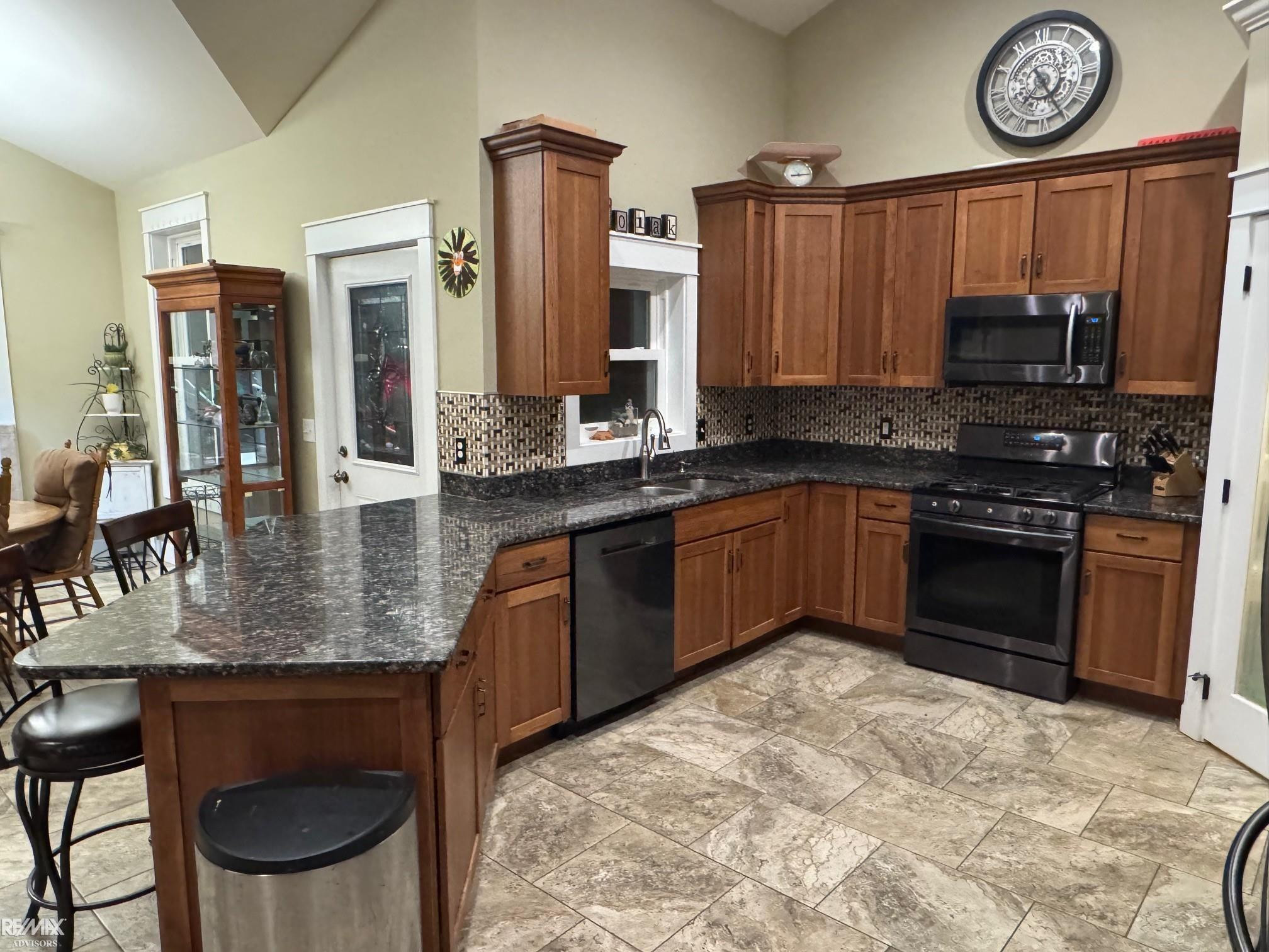 11173 Smiths Creek Road, MI — Photo 10