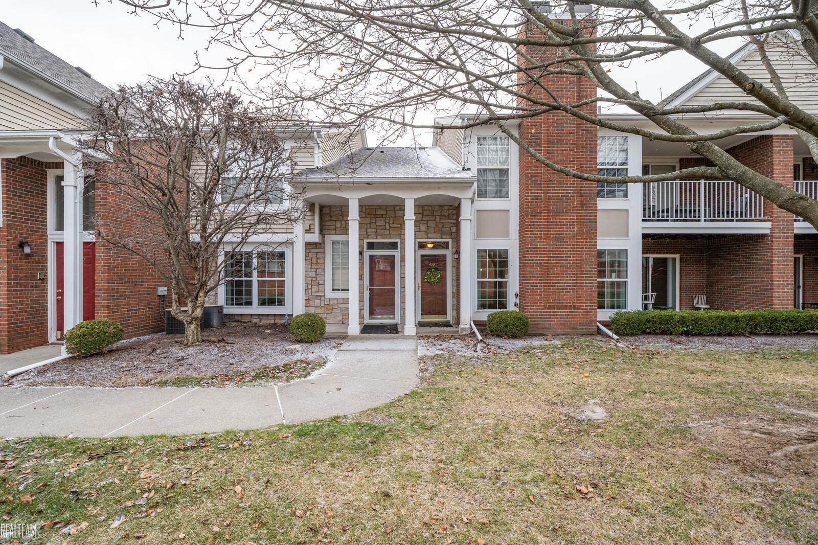 4287 Berkshire Drive, Sterling Heights, MI 48314 — Photo 2