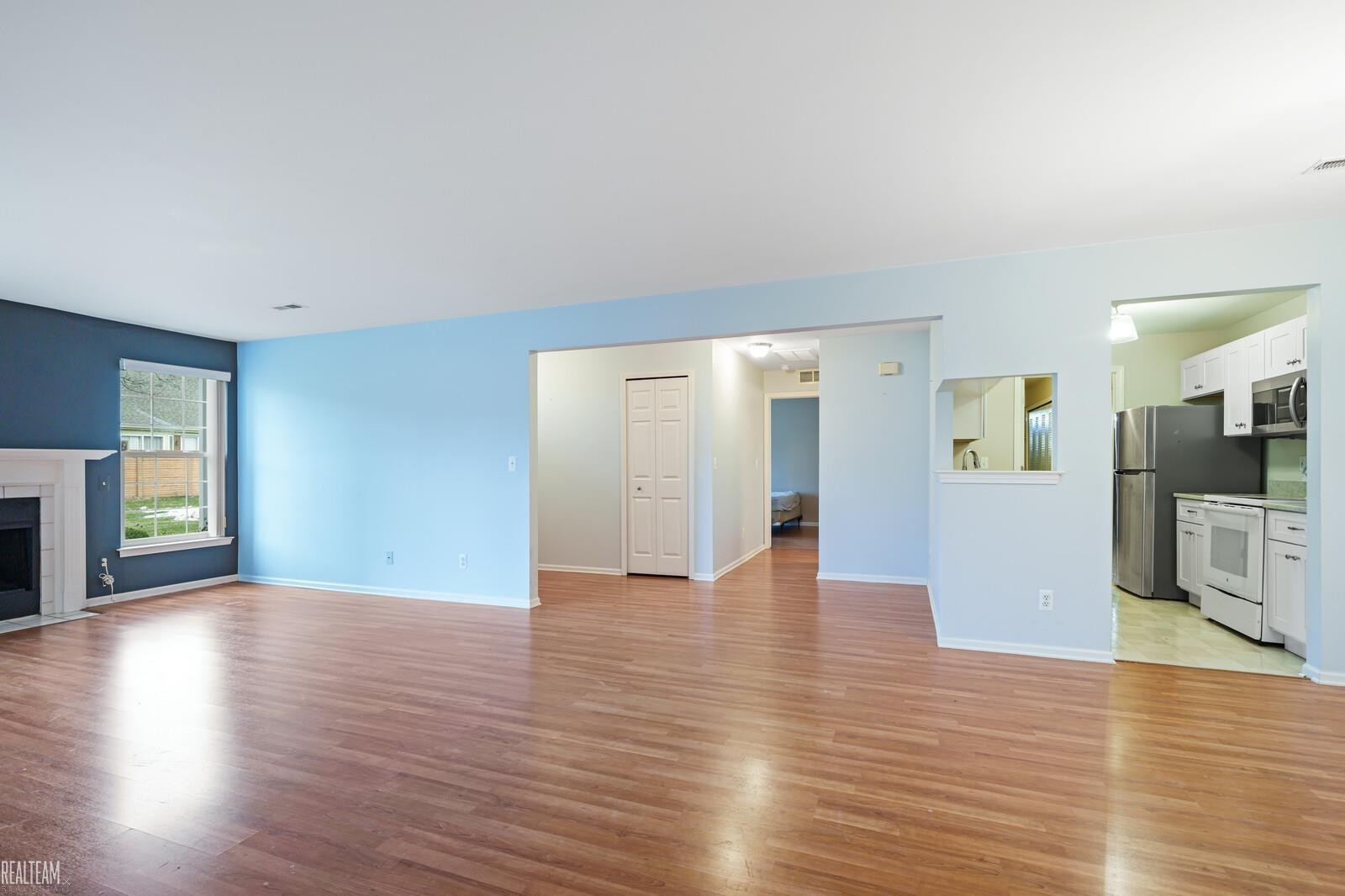 4287 Berkshire Drive, Sterling Heights, MI 48314 — Photo 5