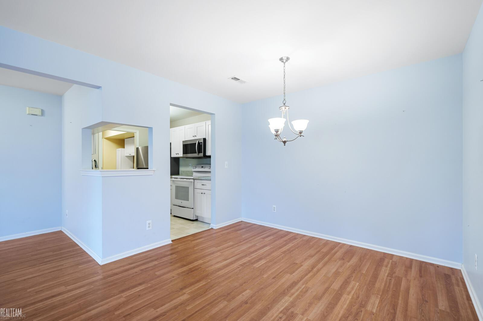 4287 Berkshire Drive, Sterling Heights, MI 48314 — Photo 7