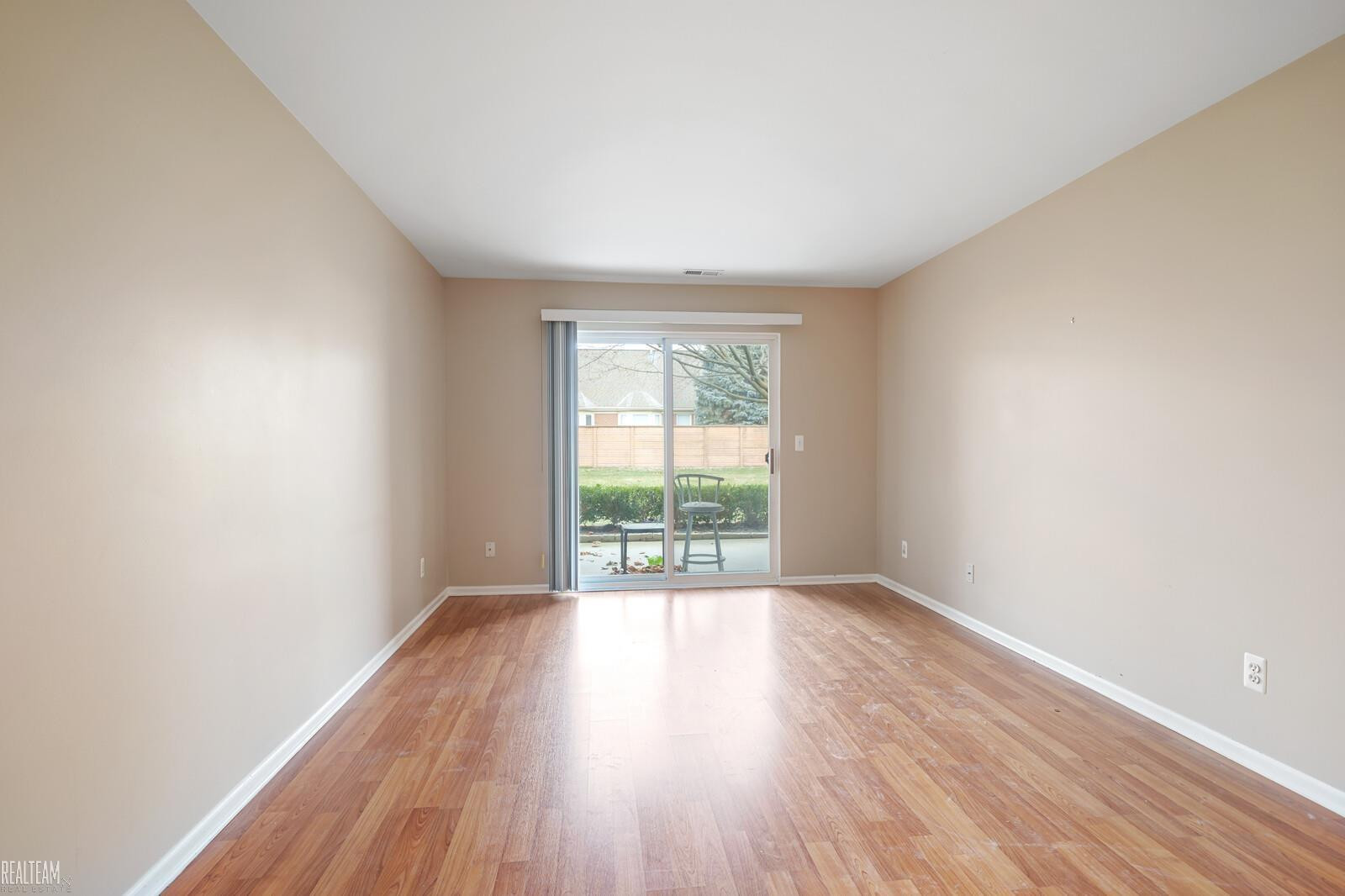 4287 Berkshire Drive, Sterling Heights, MI 48314 — Photo 10