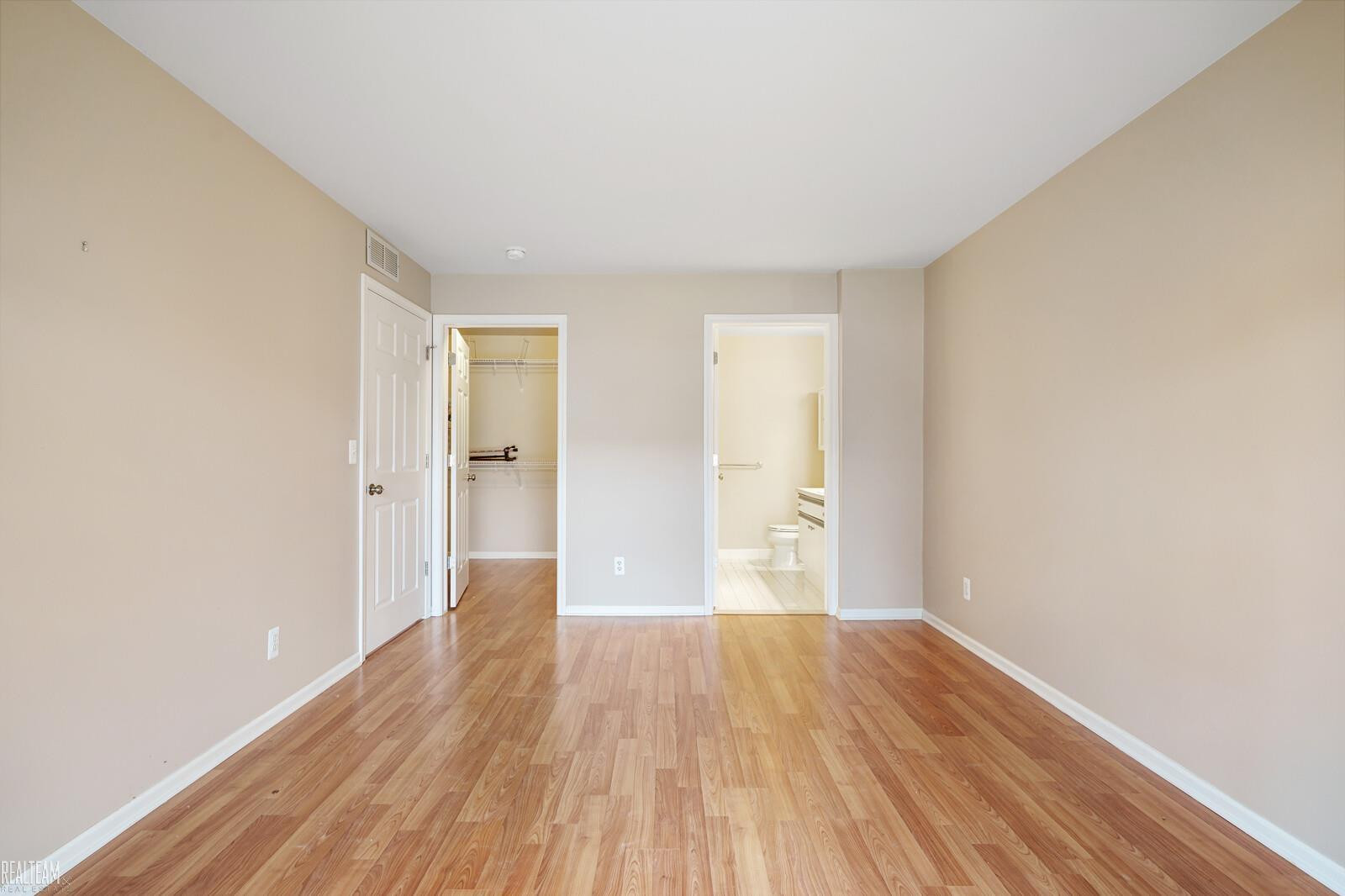4287 Berkshire Drive, Sterling Heights, MI 48314 — Photo 11