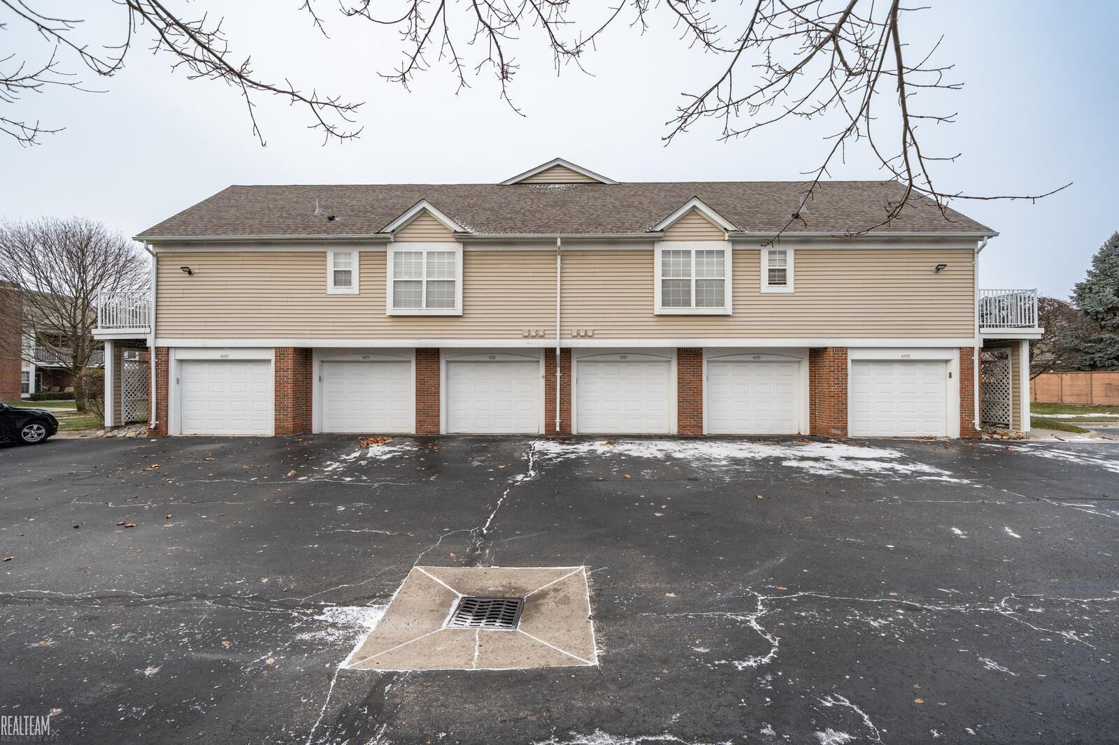 4287 Berkshire Drive, Sterling Heights, MI 48314 — Photo 18