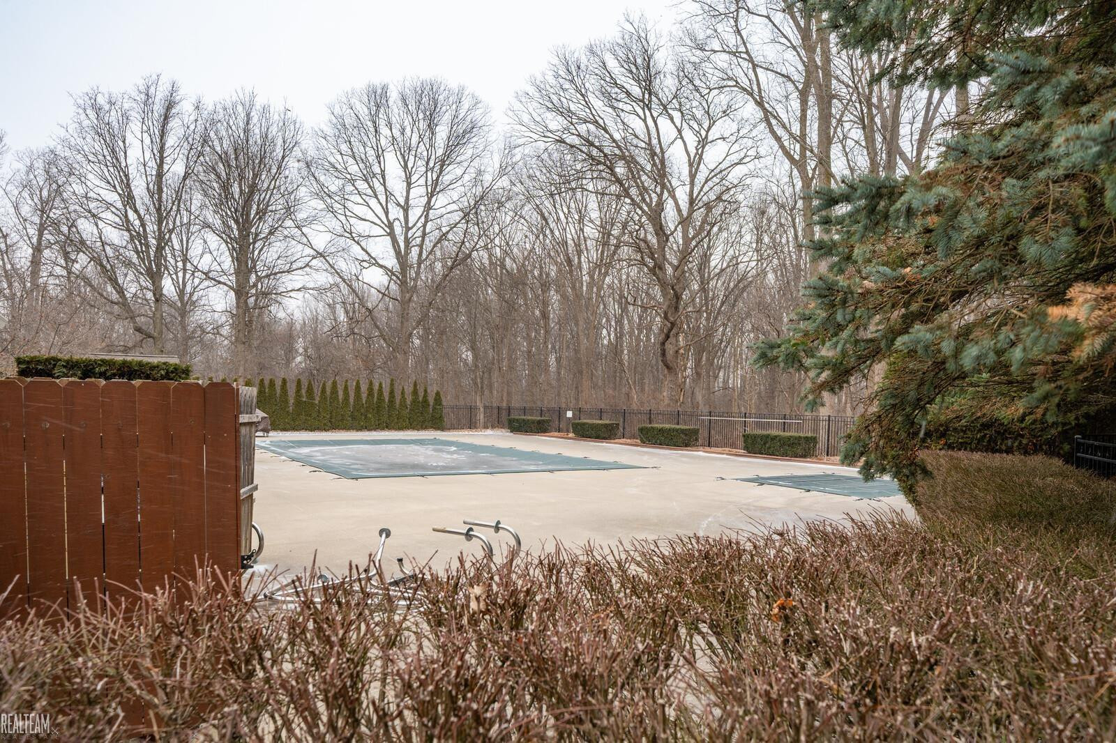4287 Berkshire Drive, Sterling Heights, MI 48314 — Photo 20