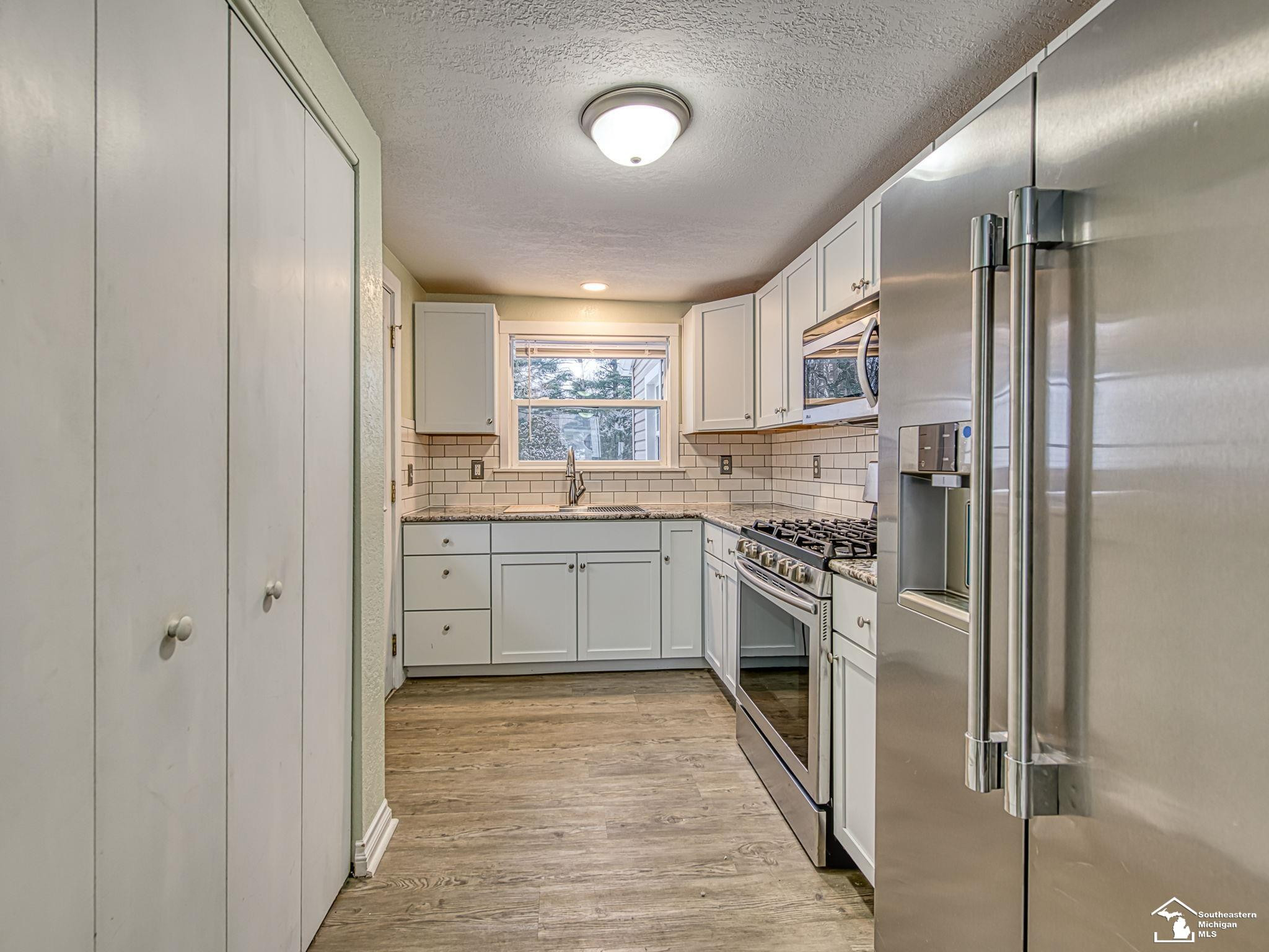 3157 Maplewood Avenue, Lambertville, MI 48144 — Photo 17